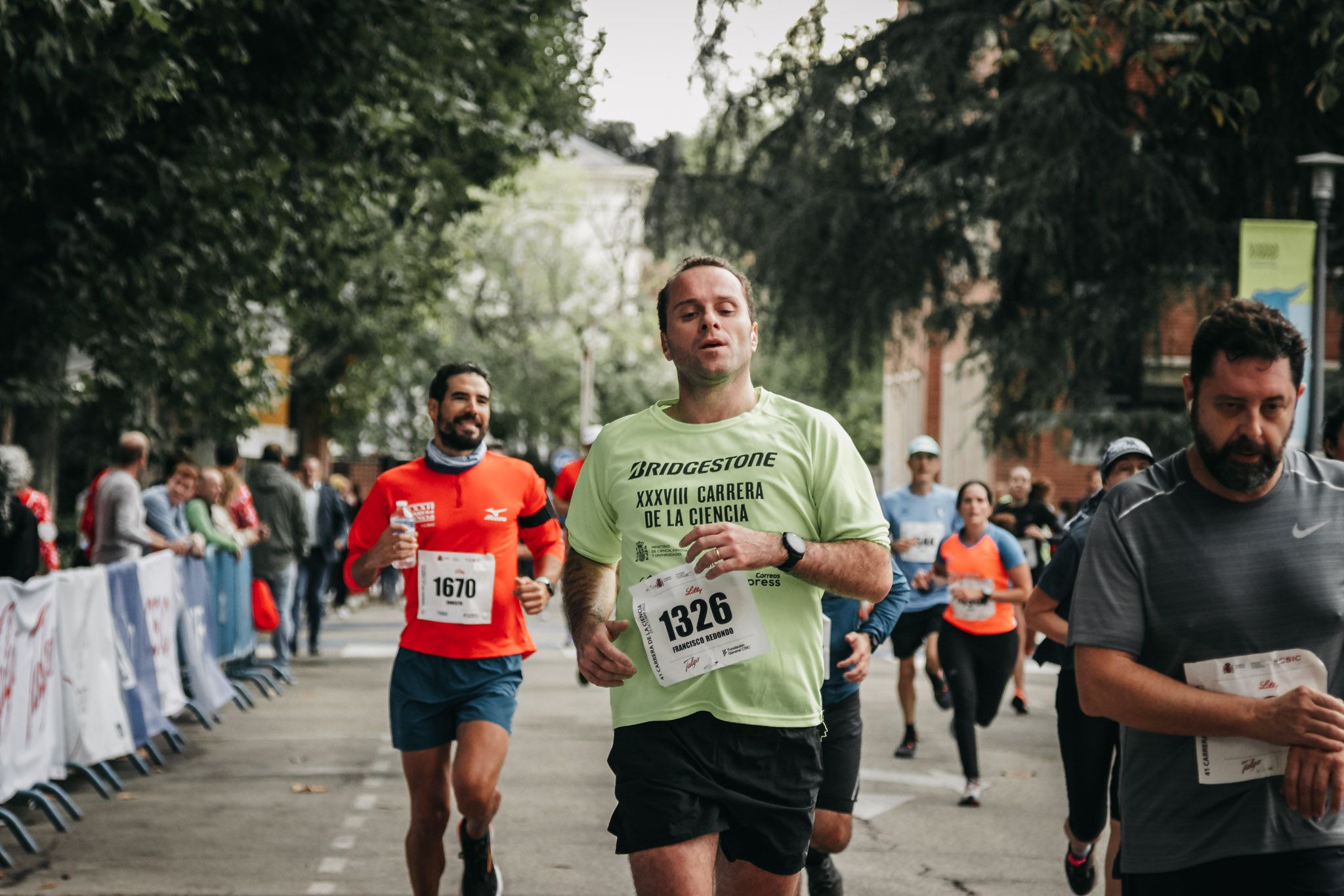 Todas las fotos de meta de la Carrera de la Ciencia 2022. (900)