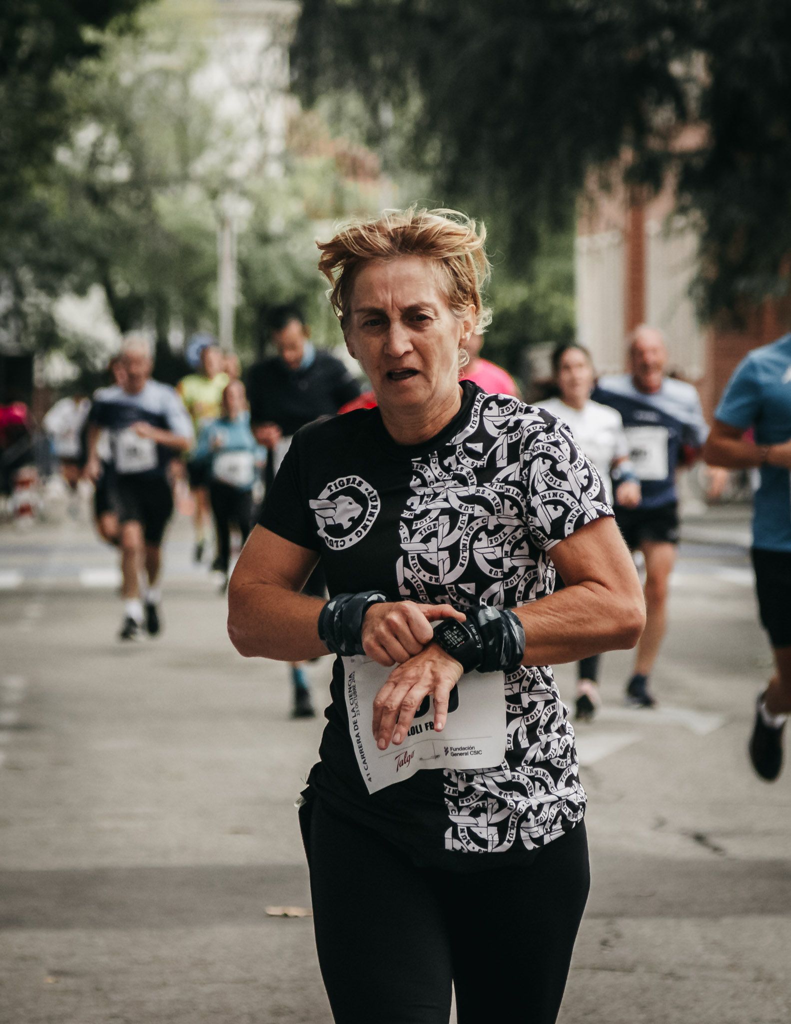 Todas las fotos de meta de la Carrera de la Ciencia 2022. (739)