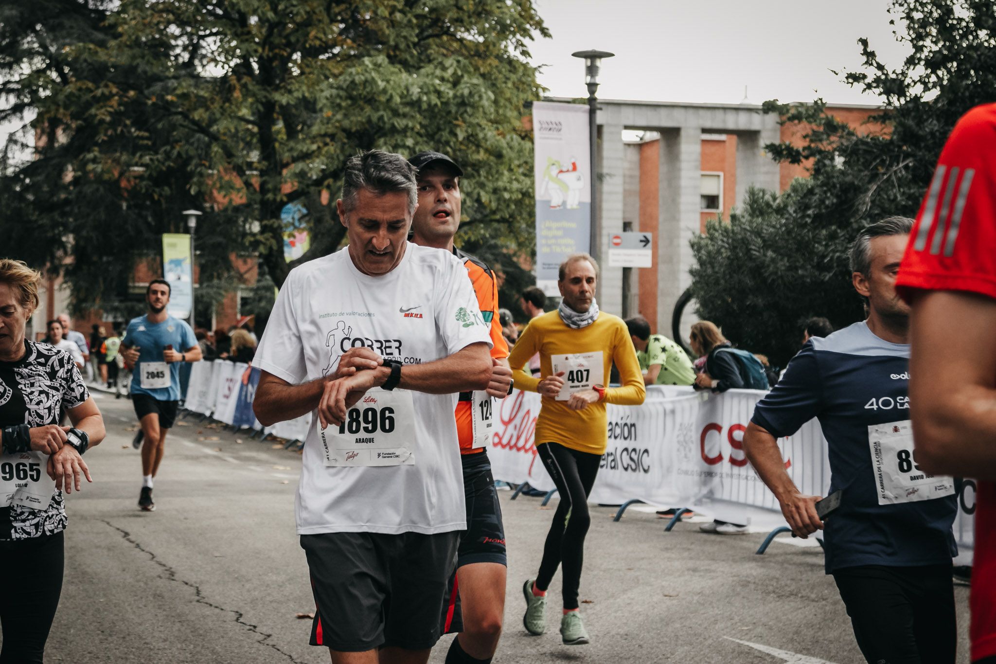 Todas las fotos de meta de la Carrera de la Ciencia 2022. (740)