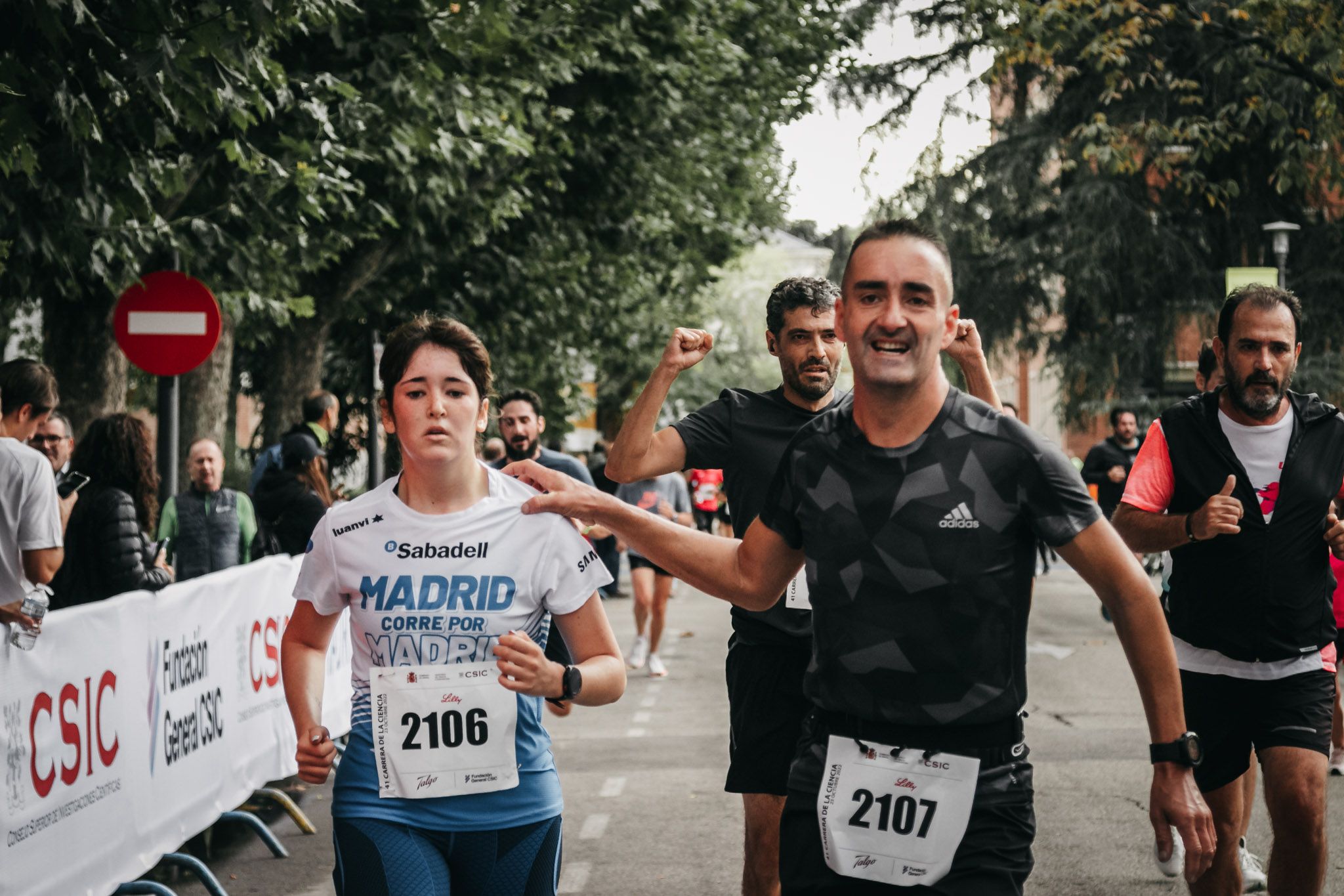 Todas las fotos de meta de la Carrera de la Ciencia 2022. (928)