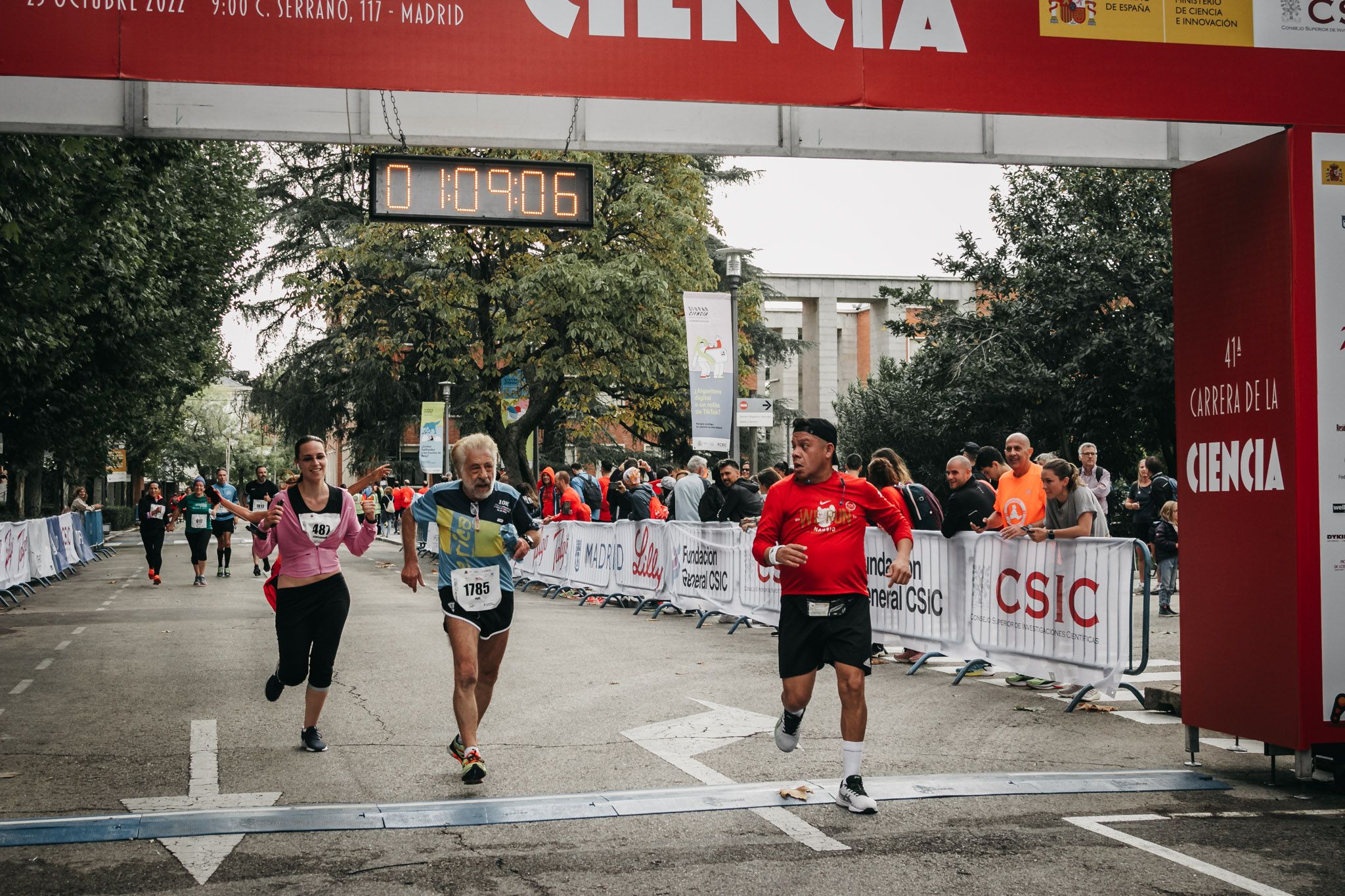 Todas las fotos de meta de la Carrera de la Ciencia 2022. (1394)