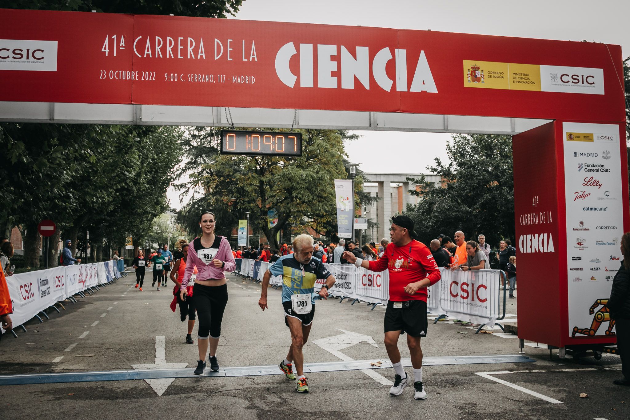 Todas las fotos de meta de la Carrera de la Ciencia 2022. (1396)