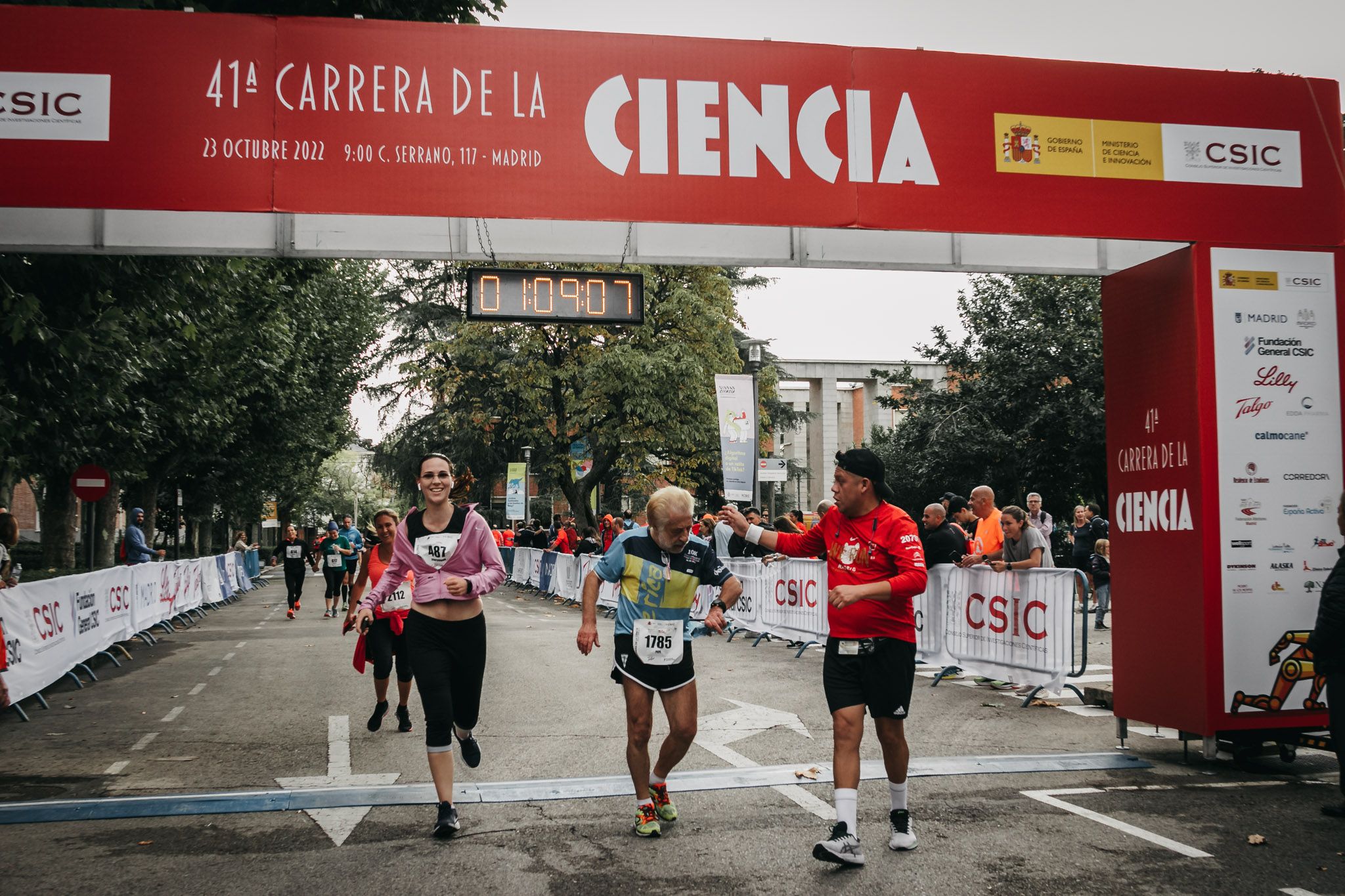 Todas las fotos de meta de la Carrera de la Ciencia 2022. (1397)