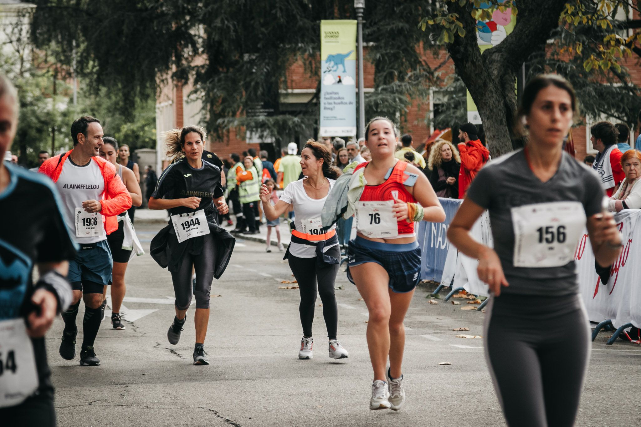 Todas las fotos de meta de la Carrera de la Ciencia 2022. (1191)