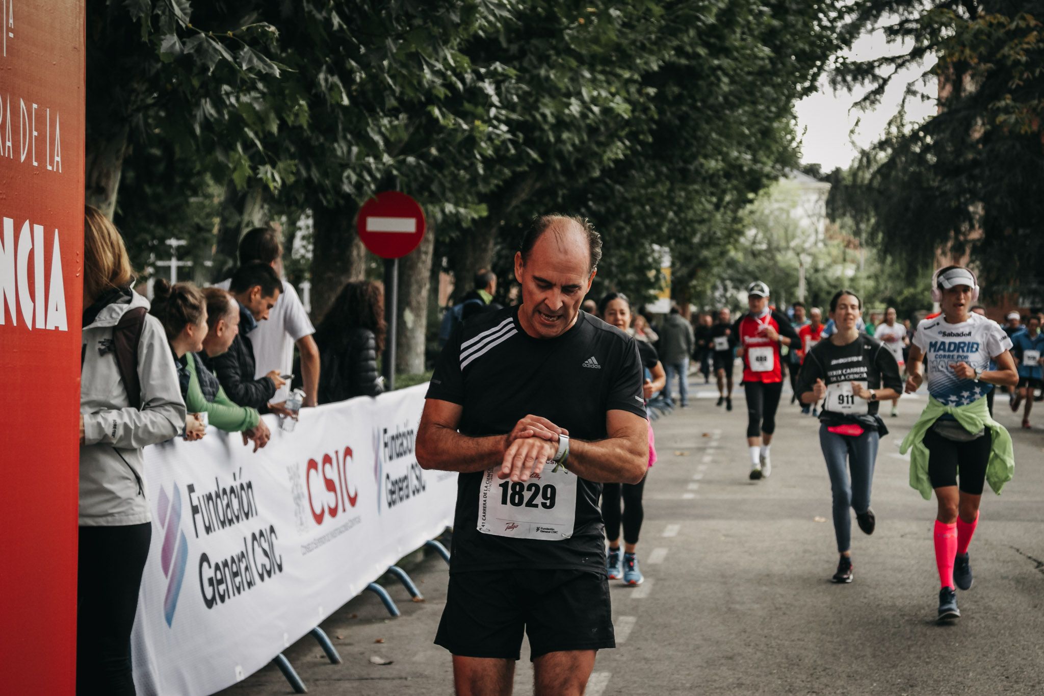 Todas las fotos de meta de la Carrera de la Ciencia 2022. (974)