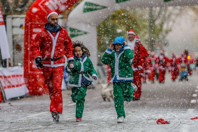 Imagen de la última edición de la Carrera de Papa Noel El Corte Inglés