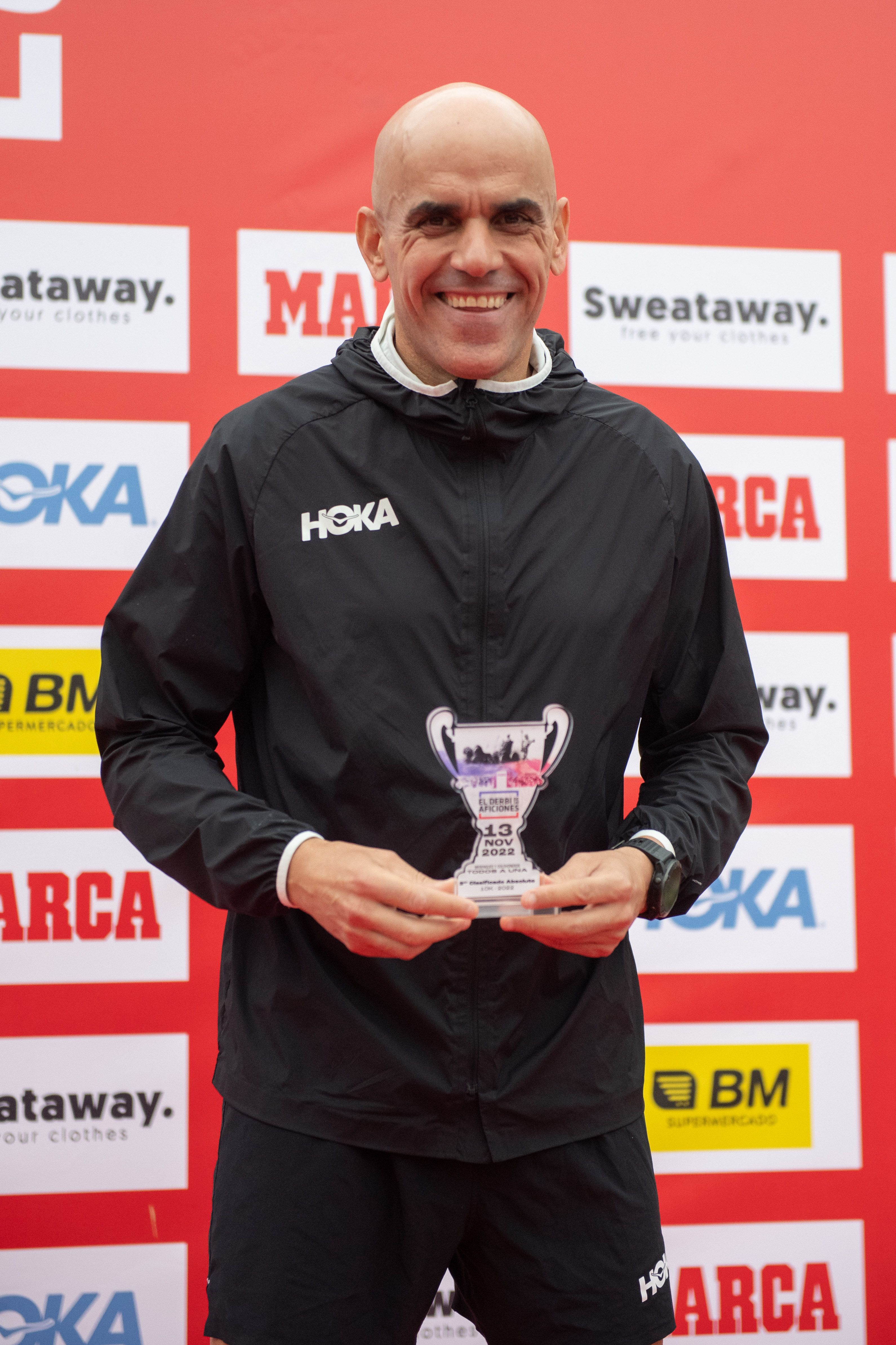 El capitán subió al podio