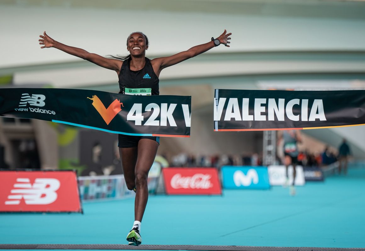 Amane Beriso destrozó el récord del Maratón Valencia Trinidad Alfonso / Foto: Sportmedia