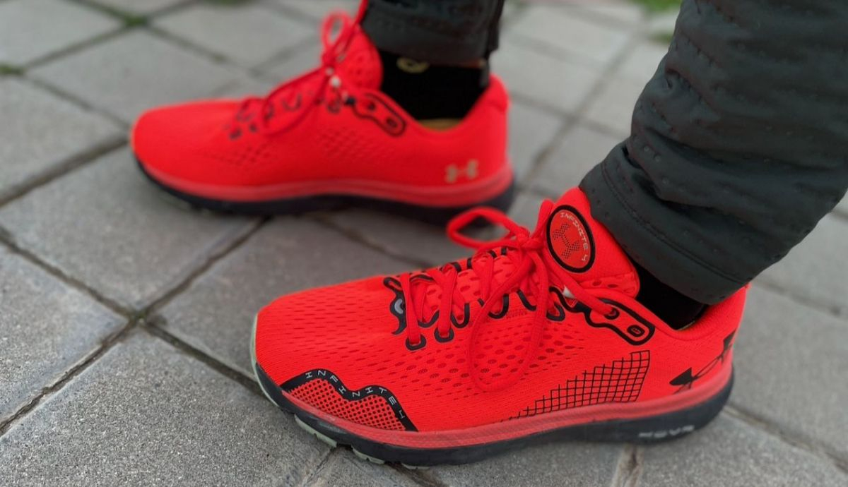 Probamos las HOVR Infinite, las zapatillas de Under Armour para  correkilómetros