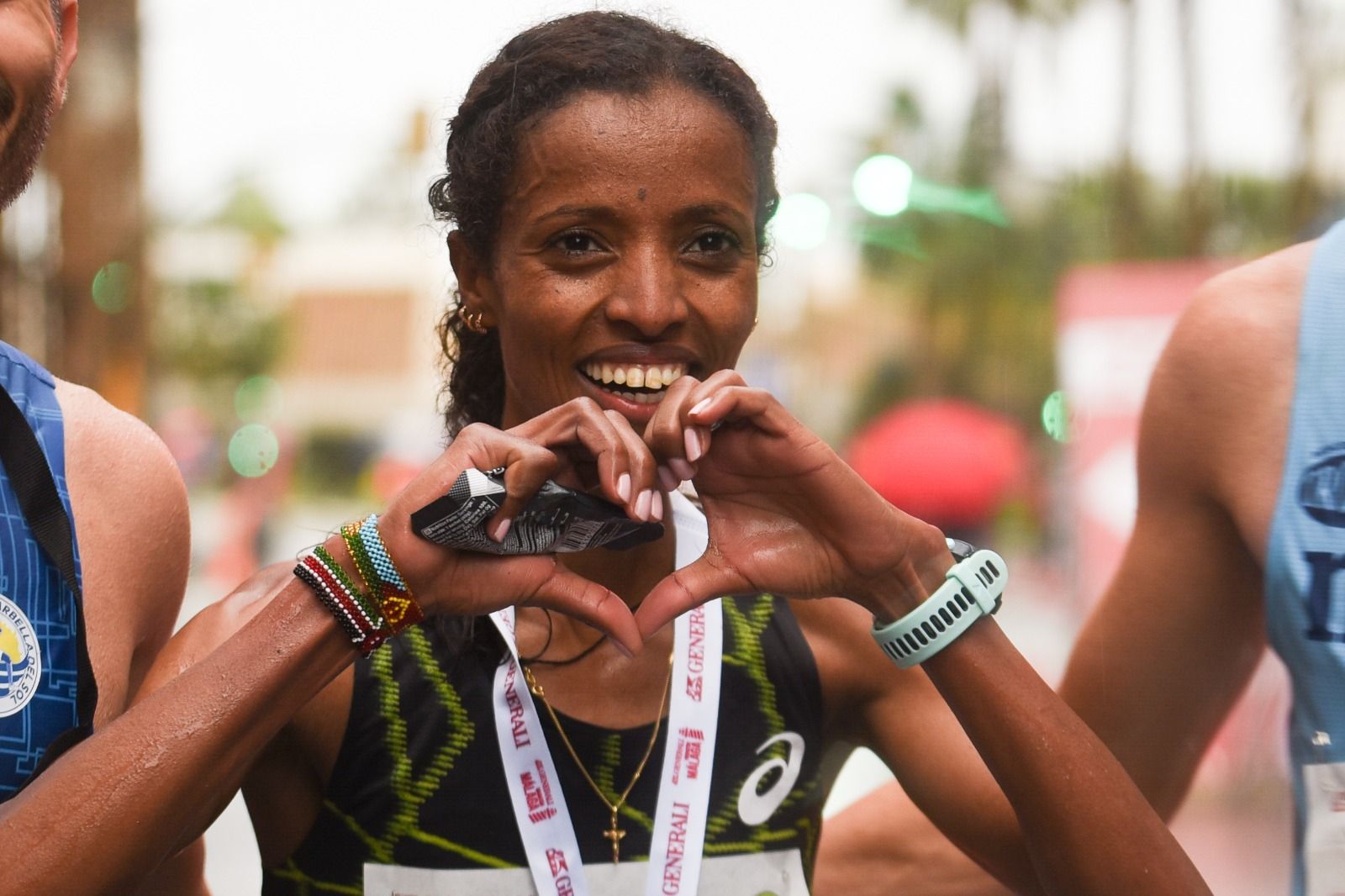Woldu Mekdes batió el récord de Francia en el medio maratón con 1 08 25, ganando la clasificación general de la carrera. NICO CANELA.