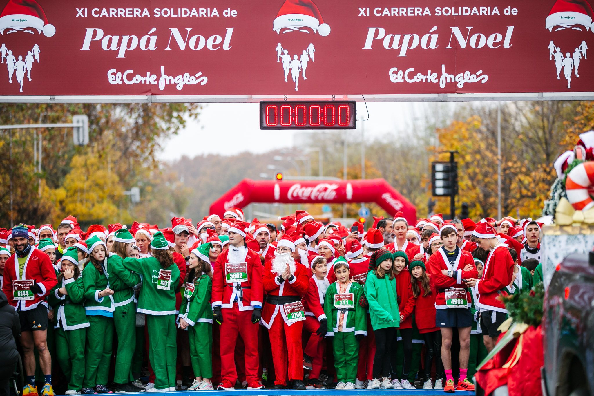 Las 50 mejores fotos de la Carrera de Papá Noel El Corte Inglés 2022. (19)