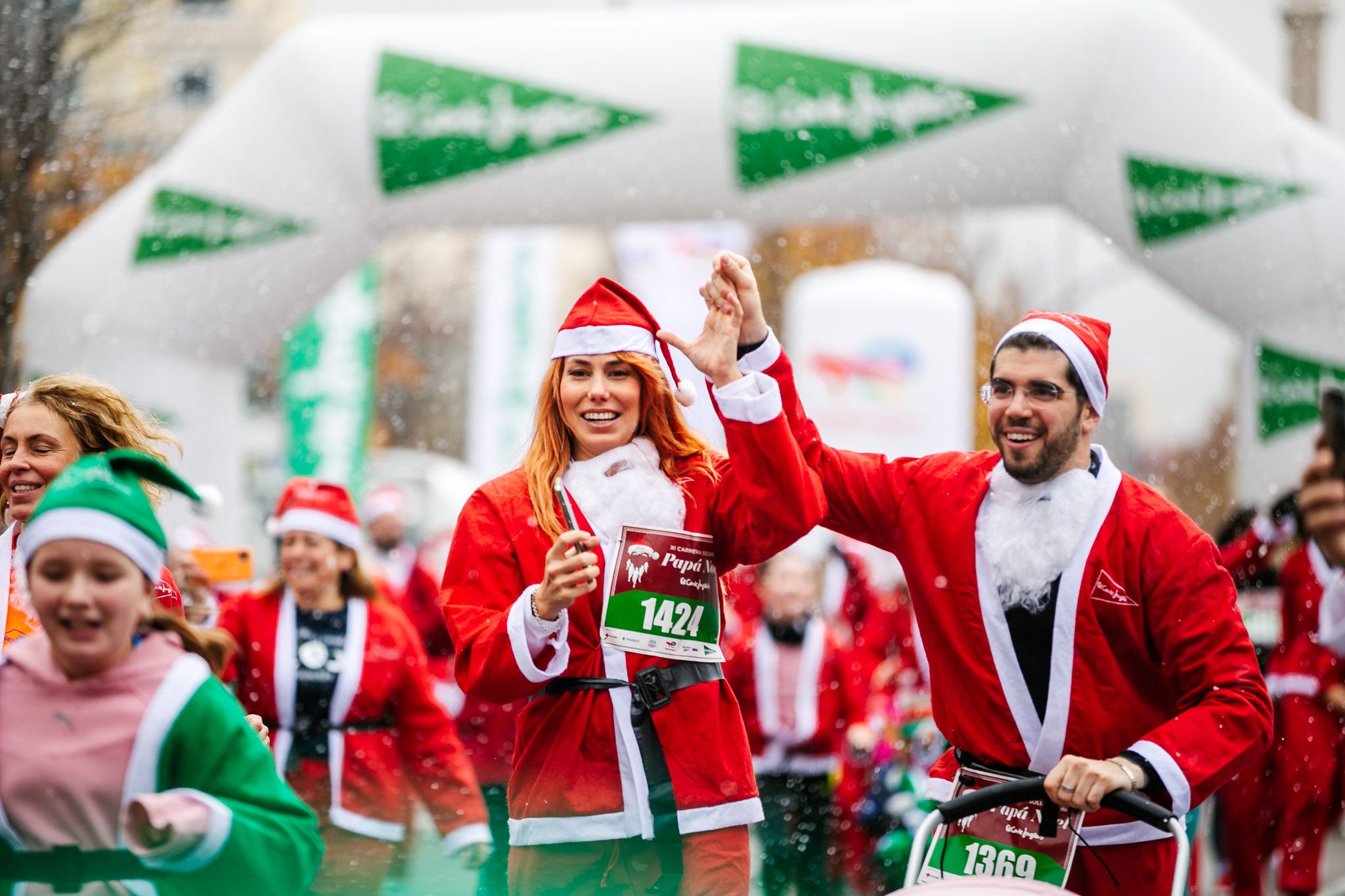 Las 50 mejores fotos de la Carrera de Papá Noel El Corte Inglés 2022. (56)