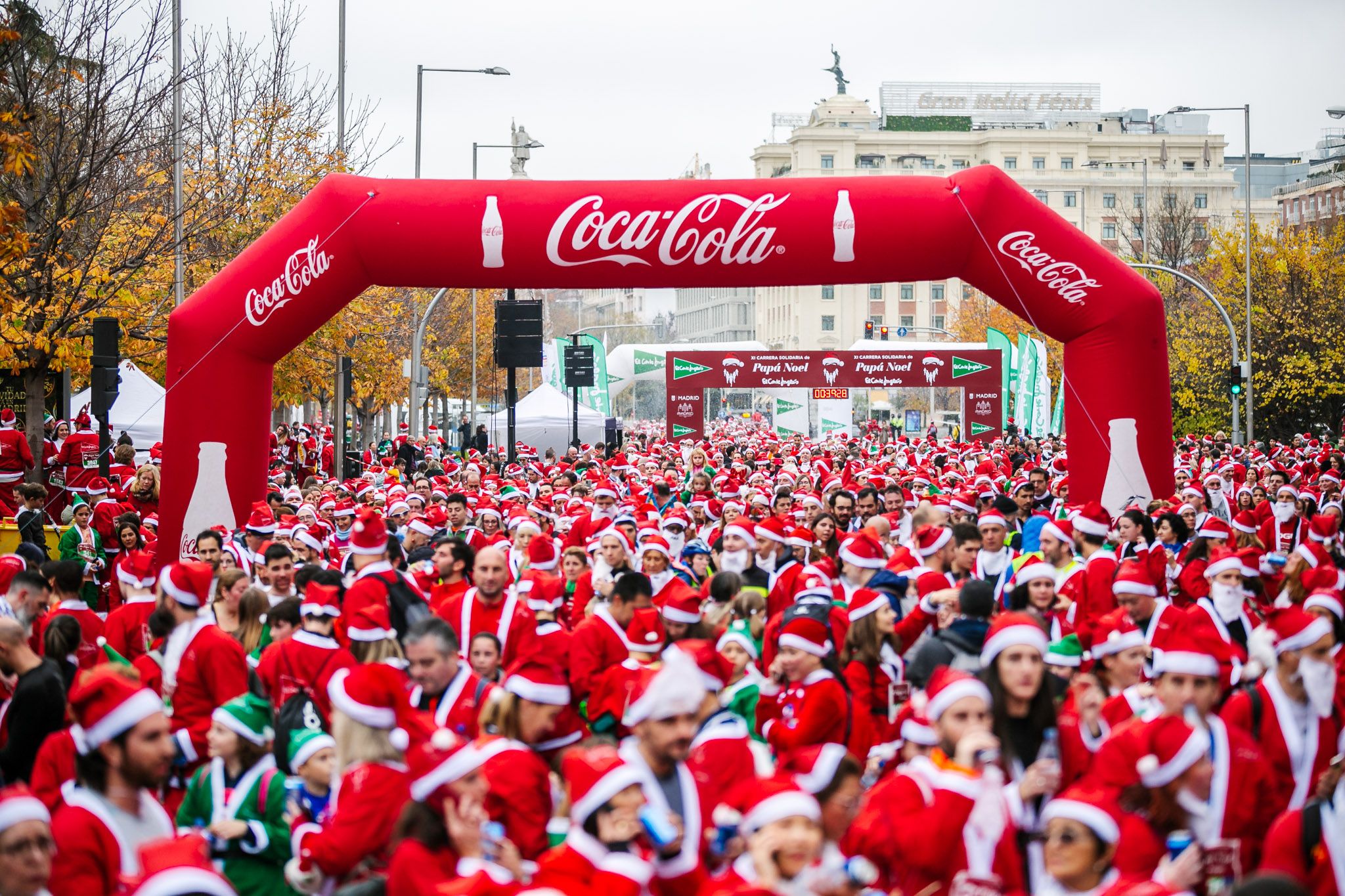 Las 50 mejores fotos de la Carrera de Papá Noel El Corte Inglés 2022. (58)