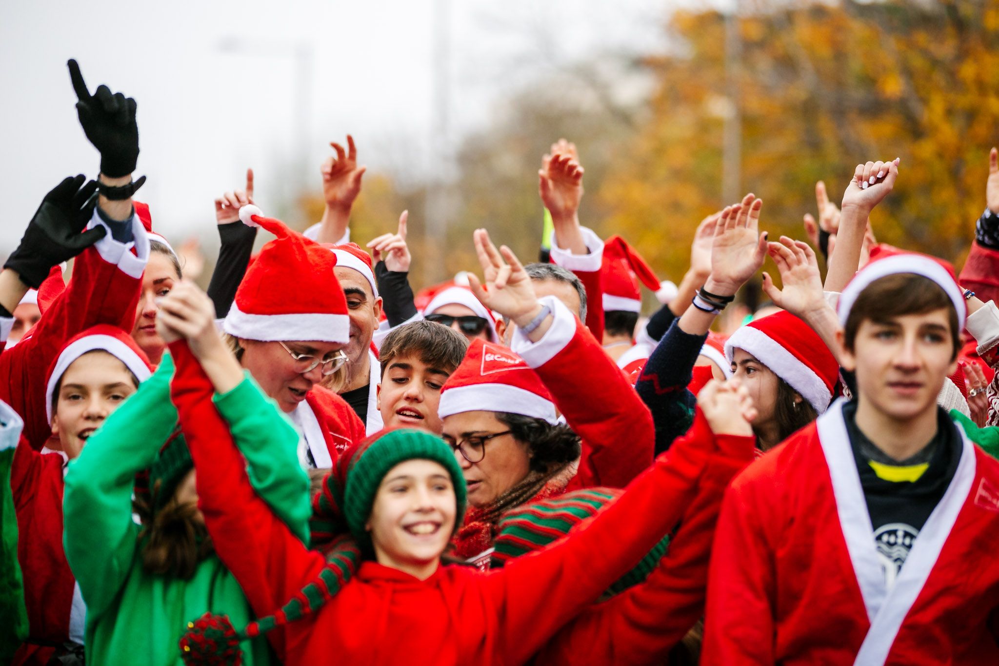 Las mejores fotos de la salida de la Carrera de Papá Noel El Corte Inglés 2022.