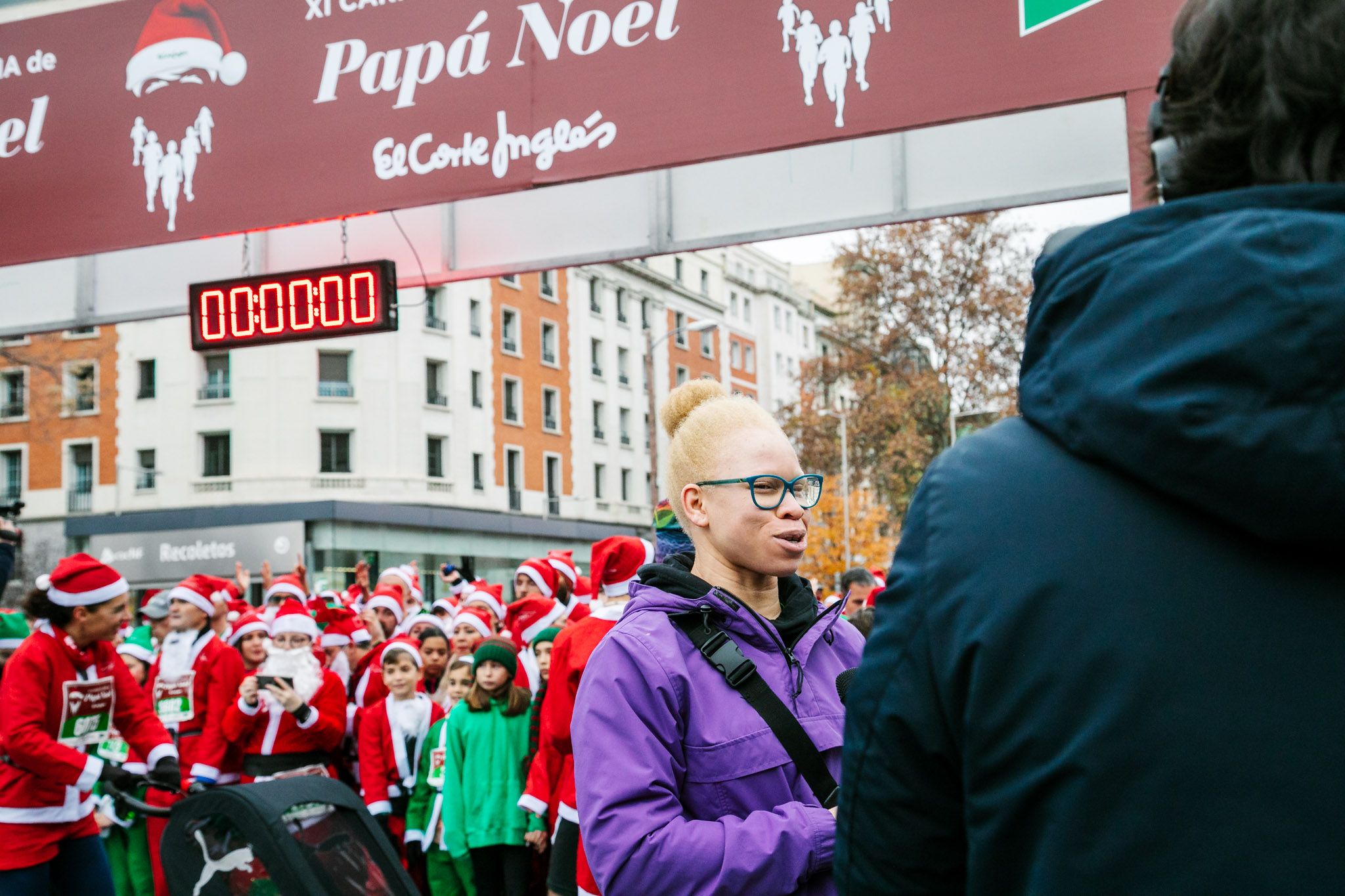Las mejores fotos de la salida de la Carrera de Papá Noel El Corte Inglés 2022.