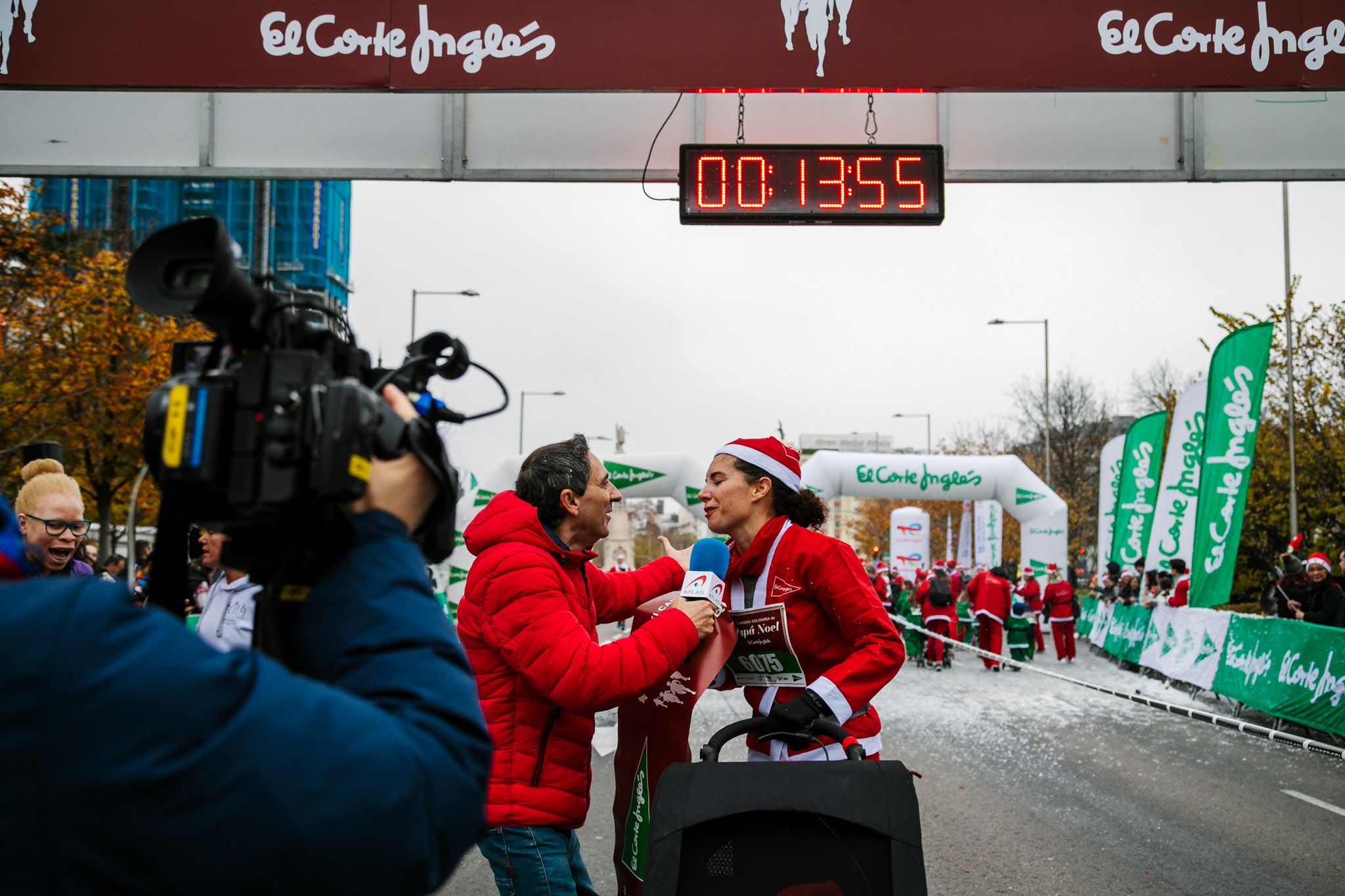 Las mejores fotos de meta de la Carrera de Papá Noel El Corte Inglés 2022
