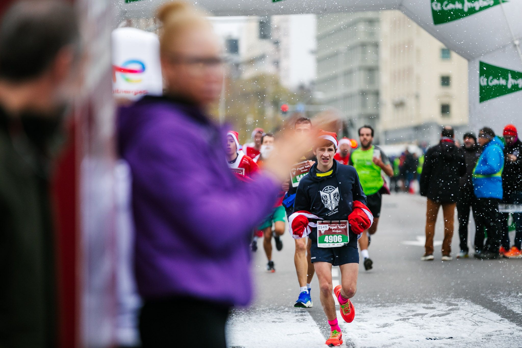 Las mejores fotos de meta de la Carrera de Papá Noel El Corte Inglés 2022