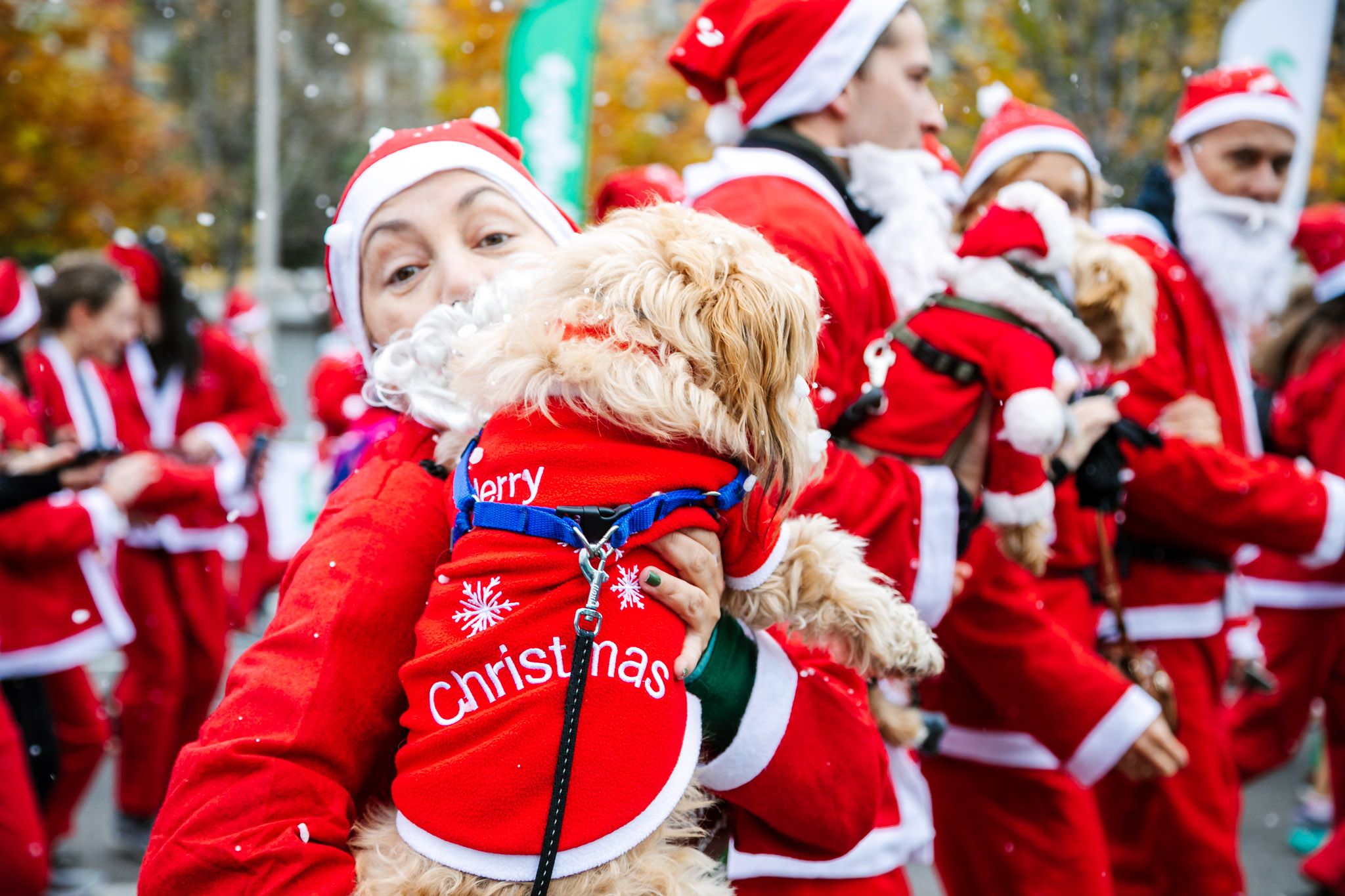 Las mejores fotos de la salida de la Carrera de Papá Noel El Corte Inglés 2022.