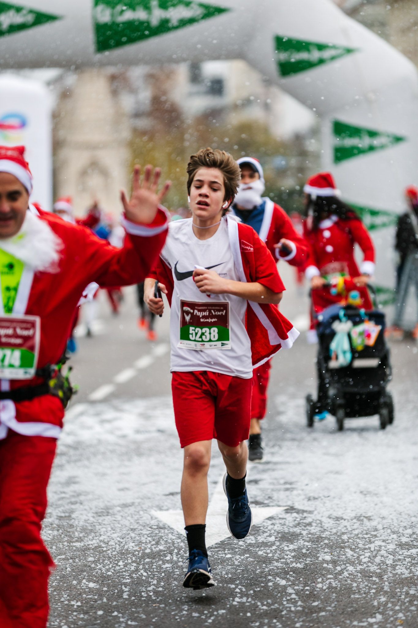 Las mejores fotos de meta de la Carrera de Papá Noel El Corte Inglés 2022