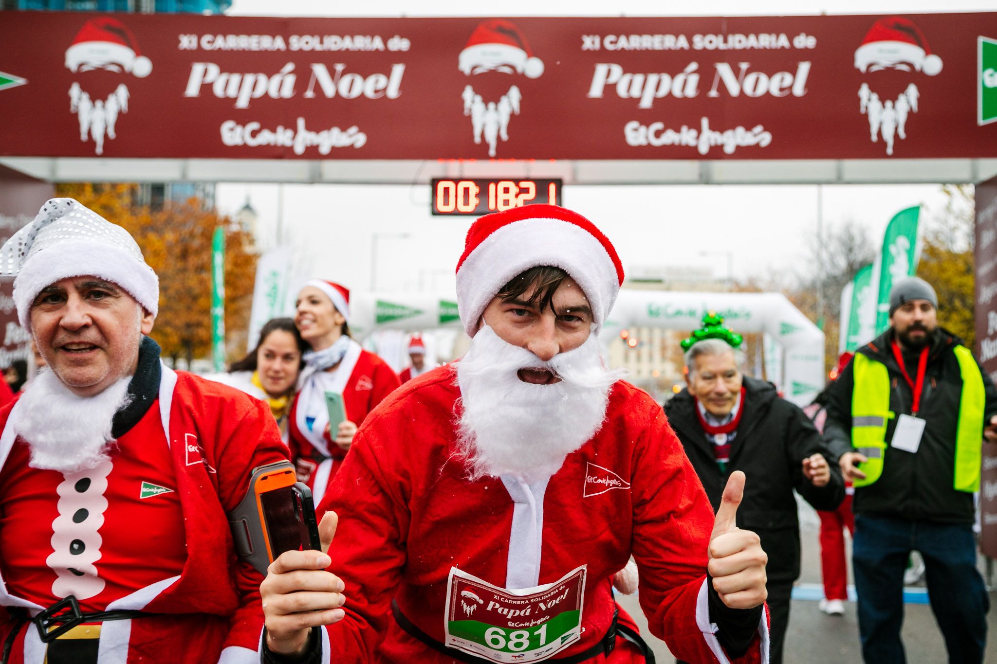 Las mejores fotos de meta de la Carrera de Papá Noel El Corte Inglés 2022