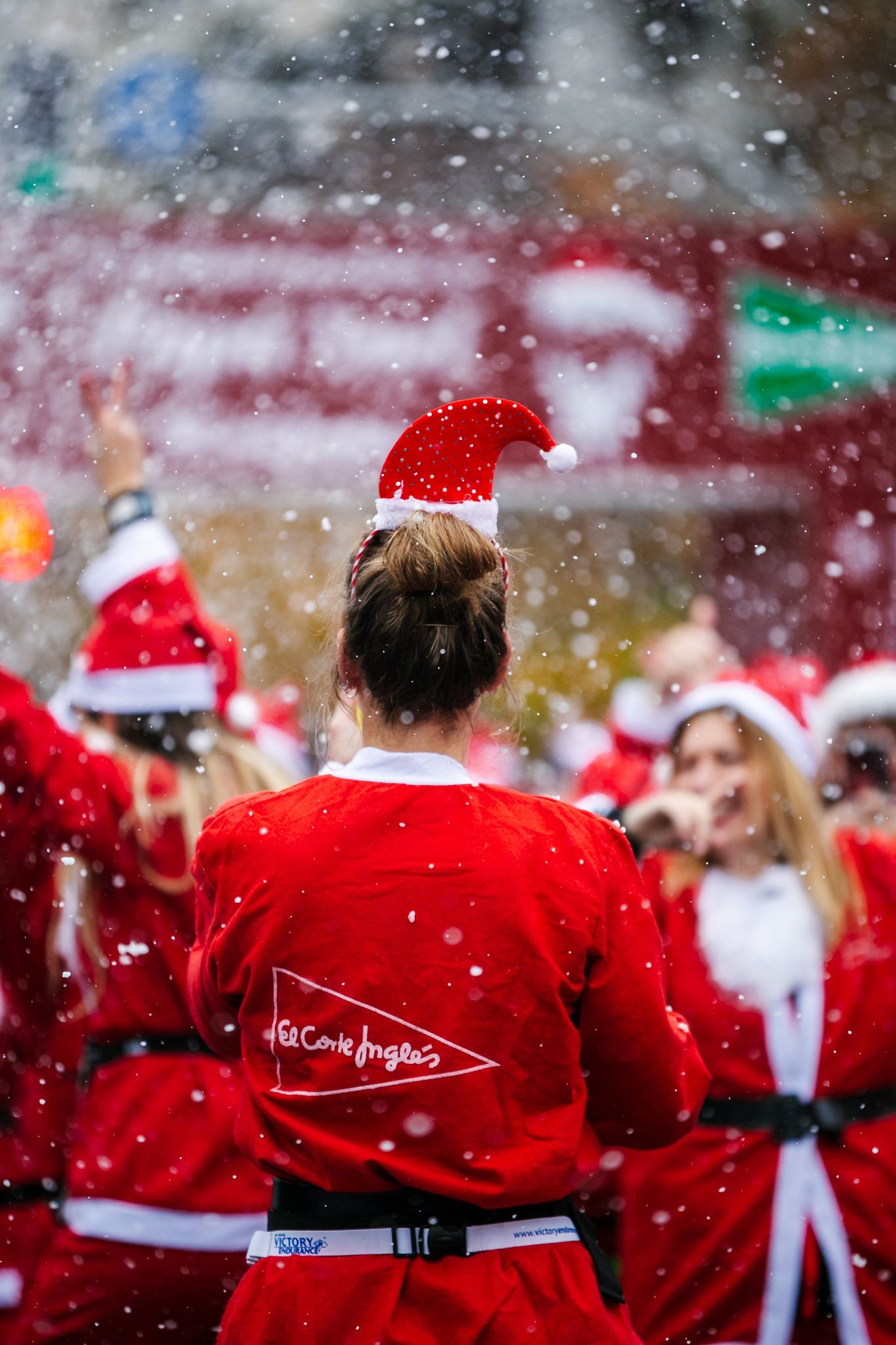Las mejores fotos de la salida de la Carrera de Papá Noel El Corte Inglés 2022.