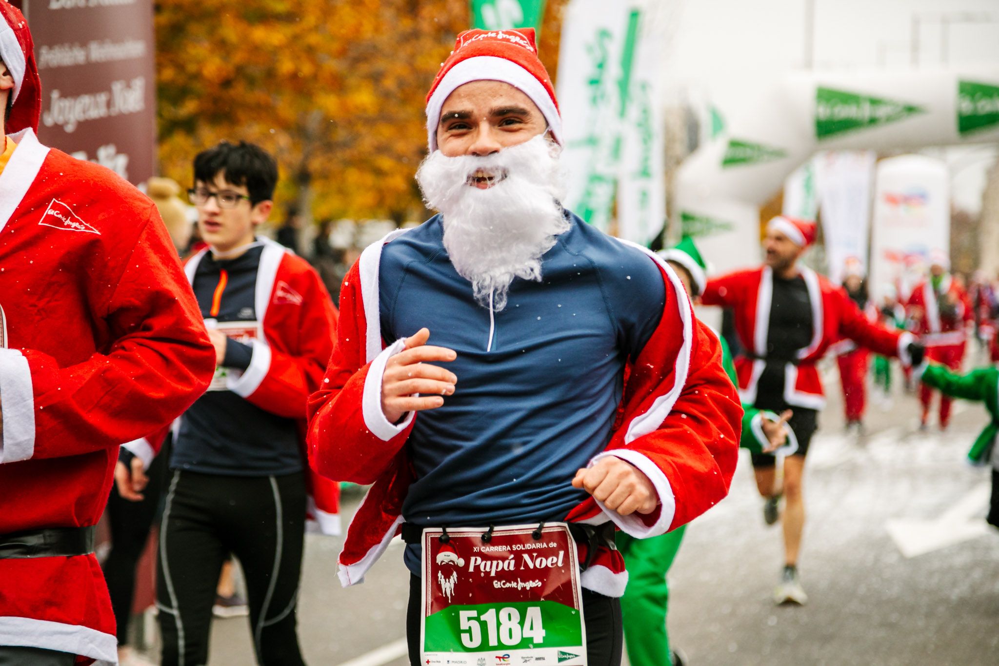 Las mejores fotos de meta de la Carrera de Papá Noel El Corte Inglés 2022