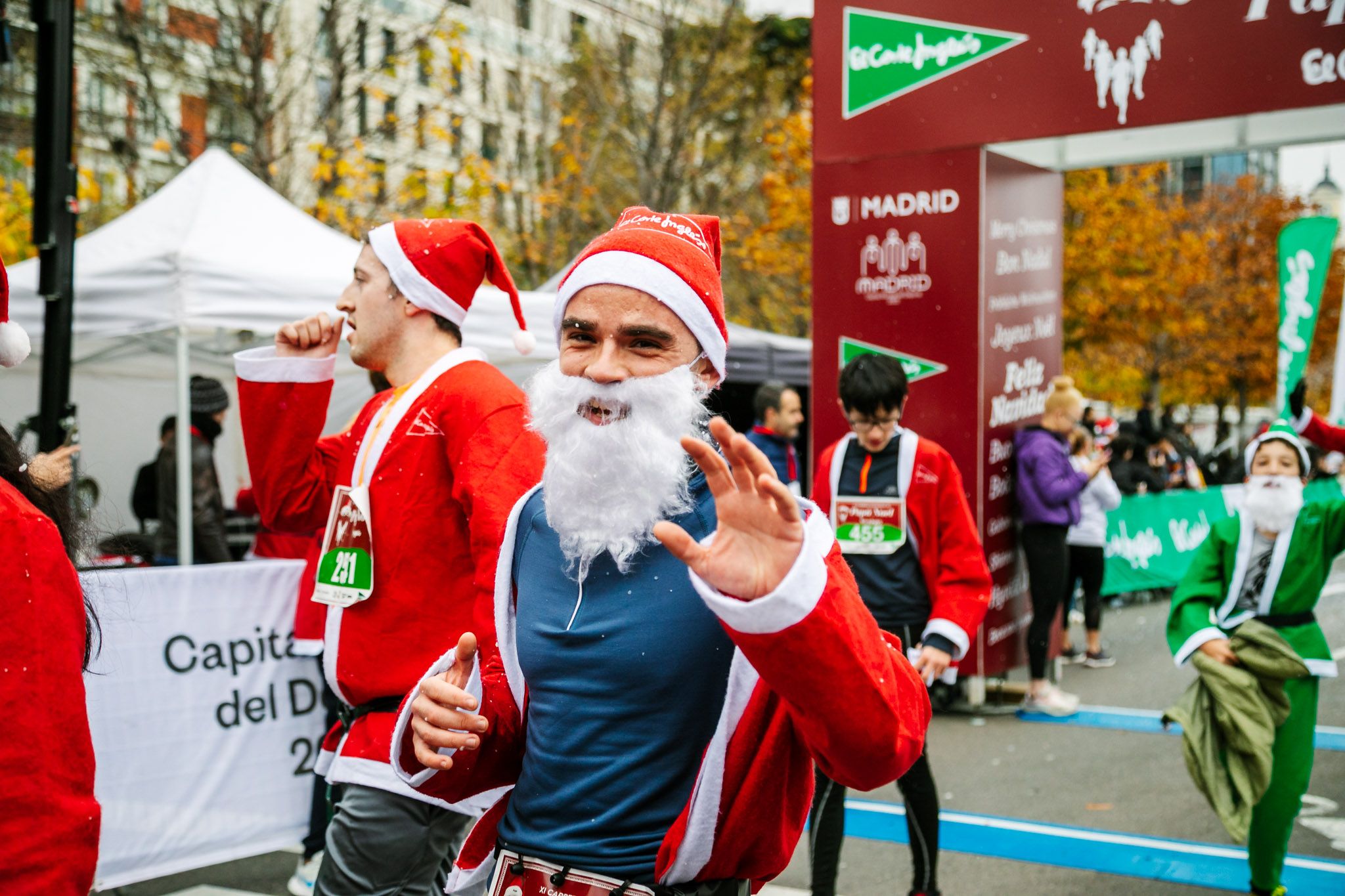 Las mejores fotos de meta de la Carrera de Papá Noel El Corte Inglés 2022