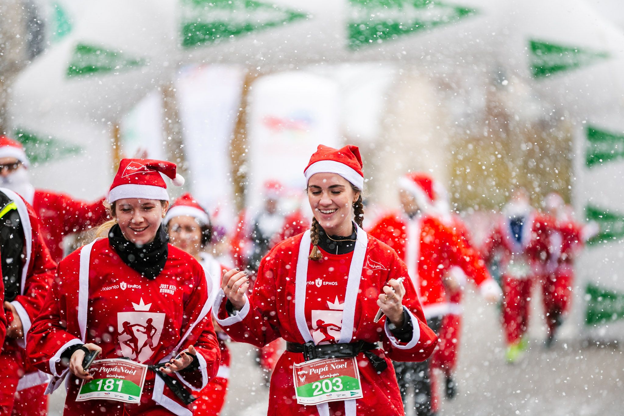 Las mejores fotos de meta de la Carrera de Papá Noel El Corte Inglés 2022
