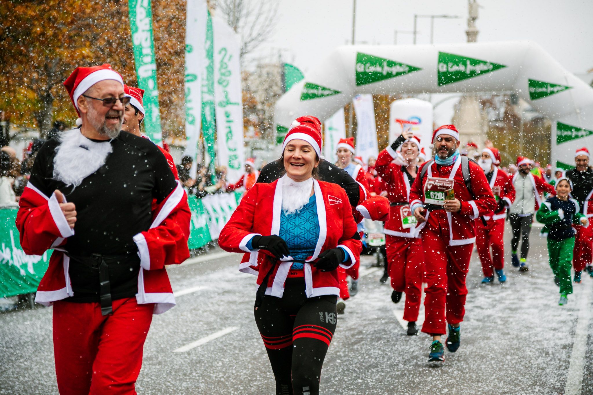 Las mejores fotos de meta de la Carrera de Papá Noel El Corte Inglés 2022