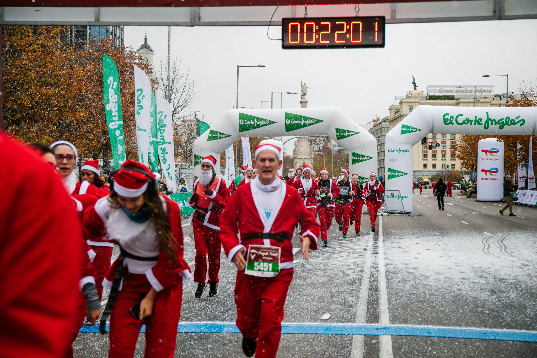 Las mejores fotos de meta de la Carrera de Papá Noel El Corte Inglés 2022