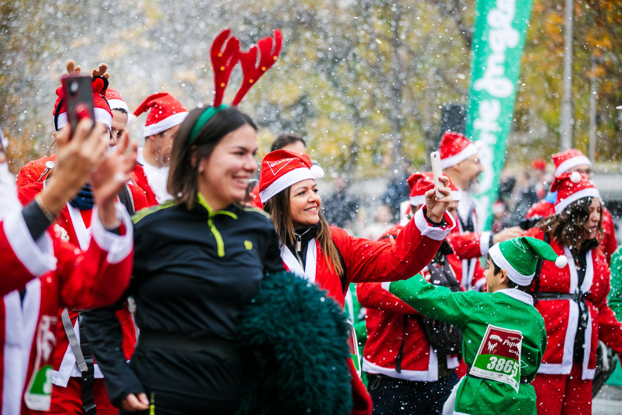Las mejores fotos de la salida de la Carrera de Papá Noel El Corte Inglés 2022.