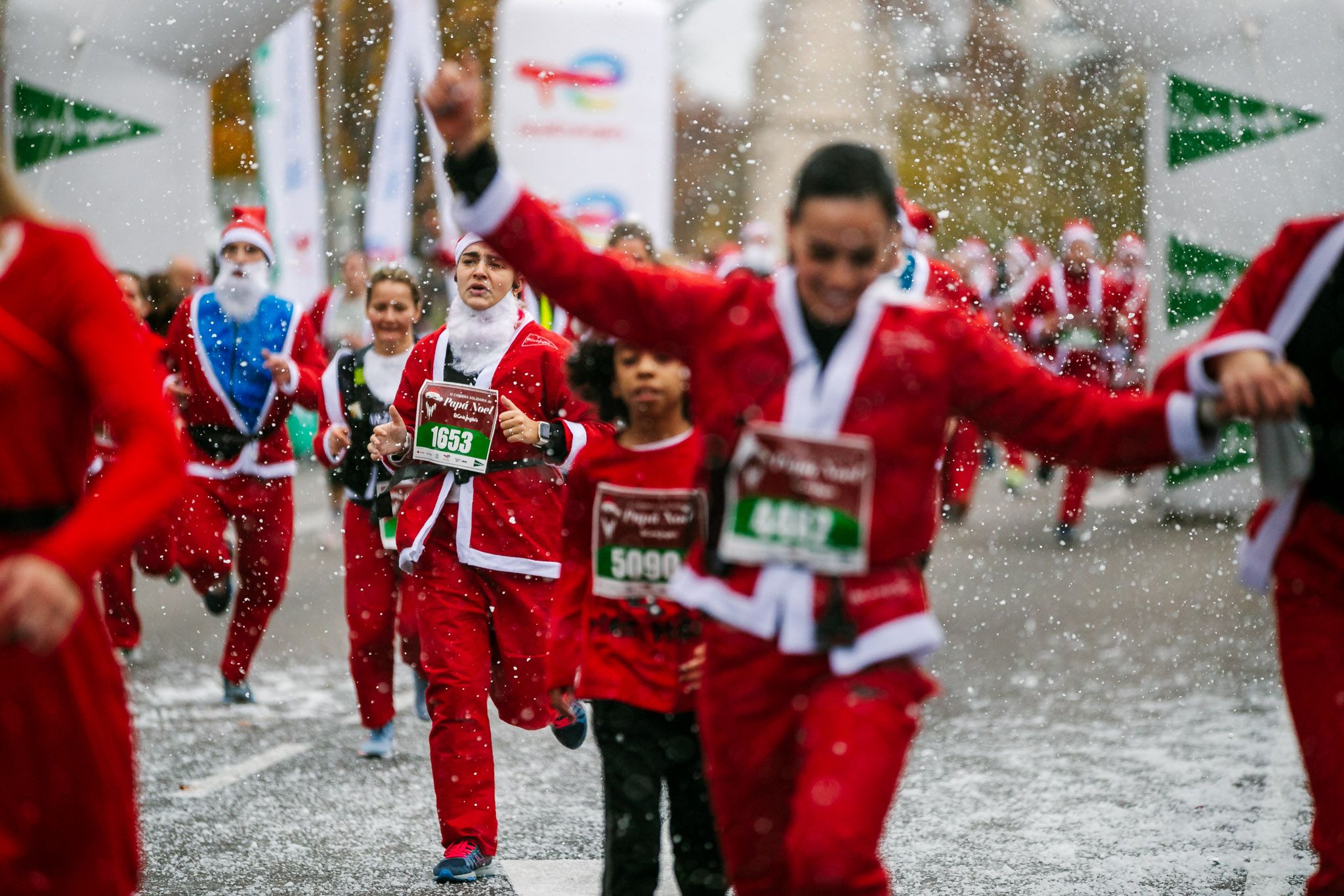 Las mejores fotos de meta de la Carrera de Papá Noel El Corte Inglés 2022