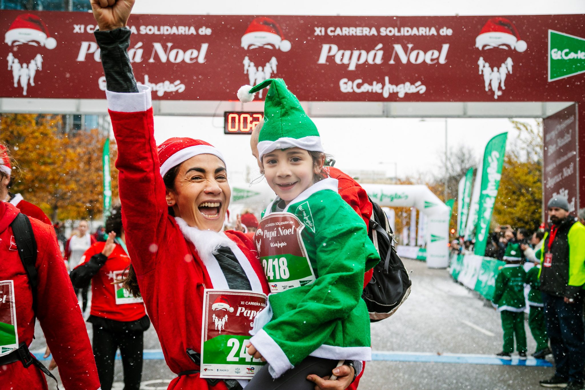 Las mejores fotos de meta de la Carrera de Papá Noel El Corte Inglés 2022