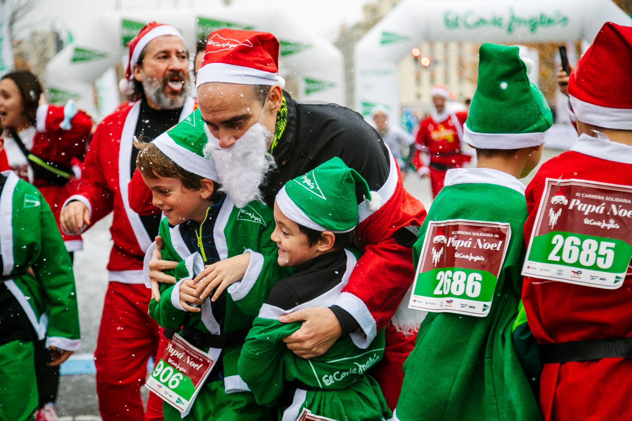Las mejores fotos de meta de la Carrera de Papá Noel El Corte Inglés 2022