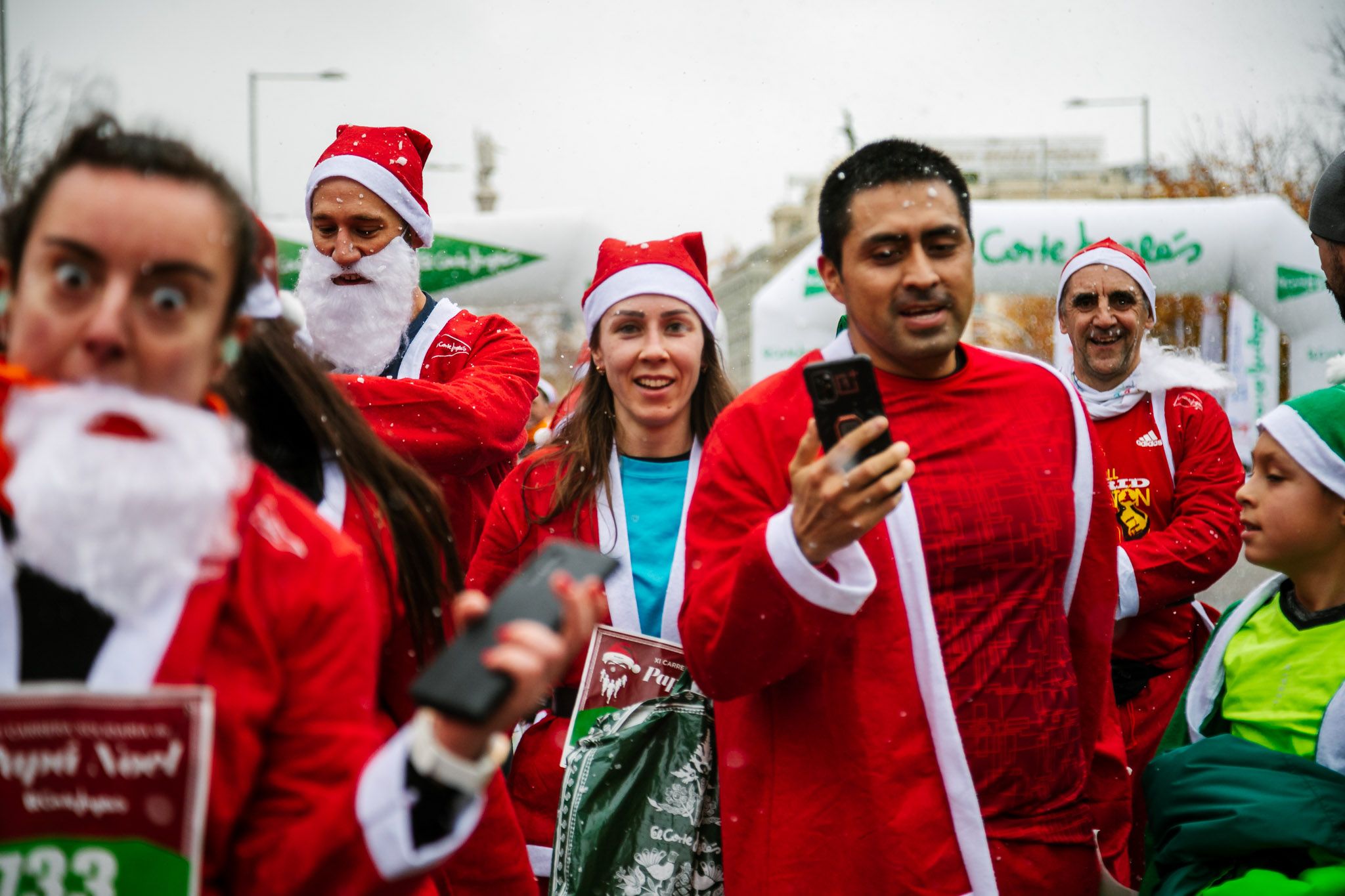 Las mejores fotos de meta de la Carrera de Papá Noel El Corte Inglés 2022