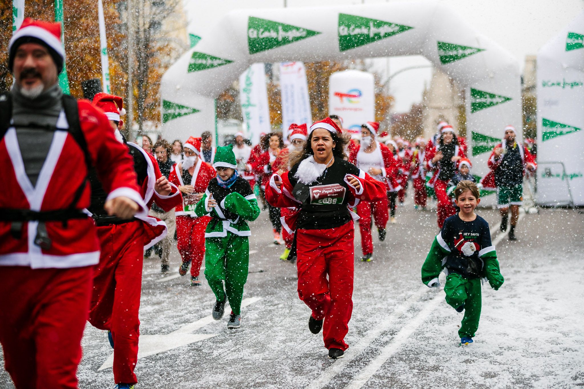 Las mejores fotos de meta de la Carrera de Papá Noel El Corte Inglés 2022