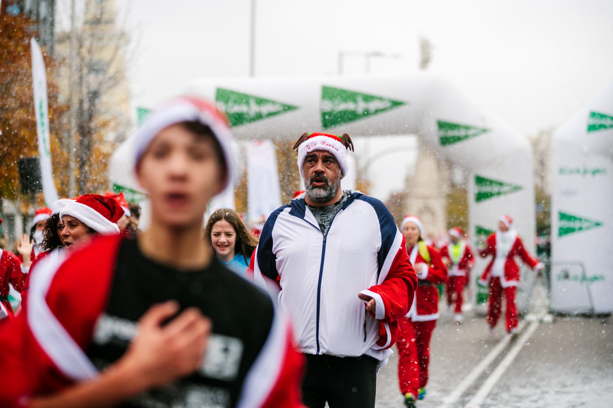 Las mejores fotos de meta de la Carrera de Papá Noel El Corte Inglés 2022