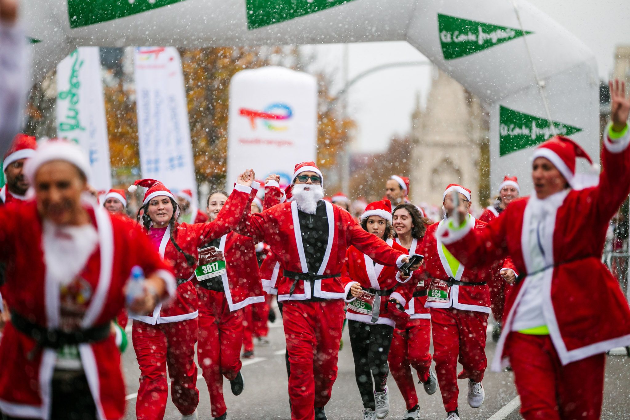 Las mejores fotos de meta de la Carrera de Papá Noel El Corte Inglés 2022
