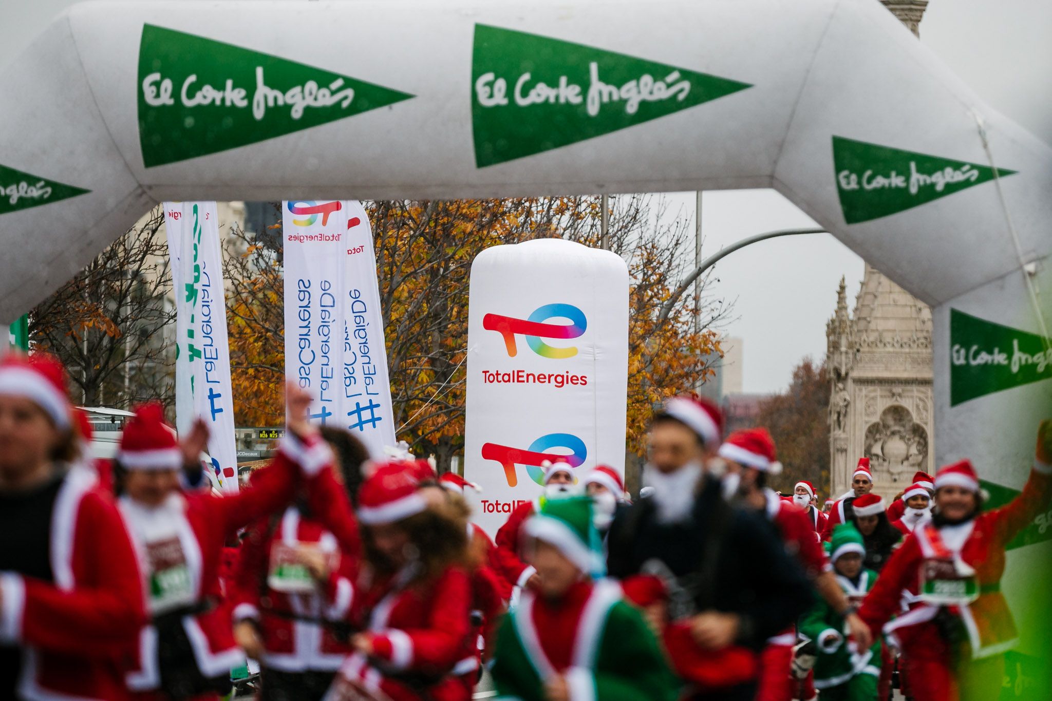 Las mejores fotos de meta de la Carrera de Papá Noel El Corte Inglés 2022