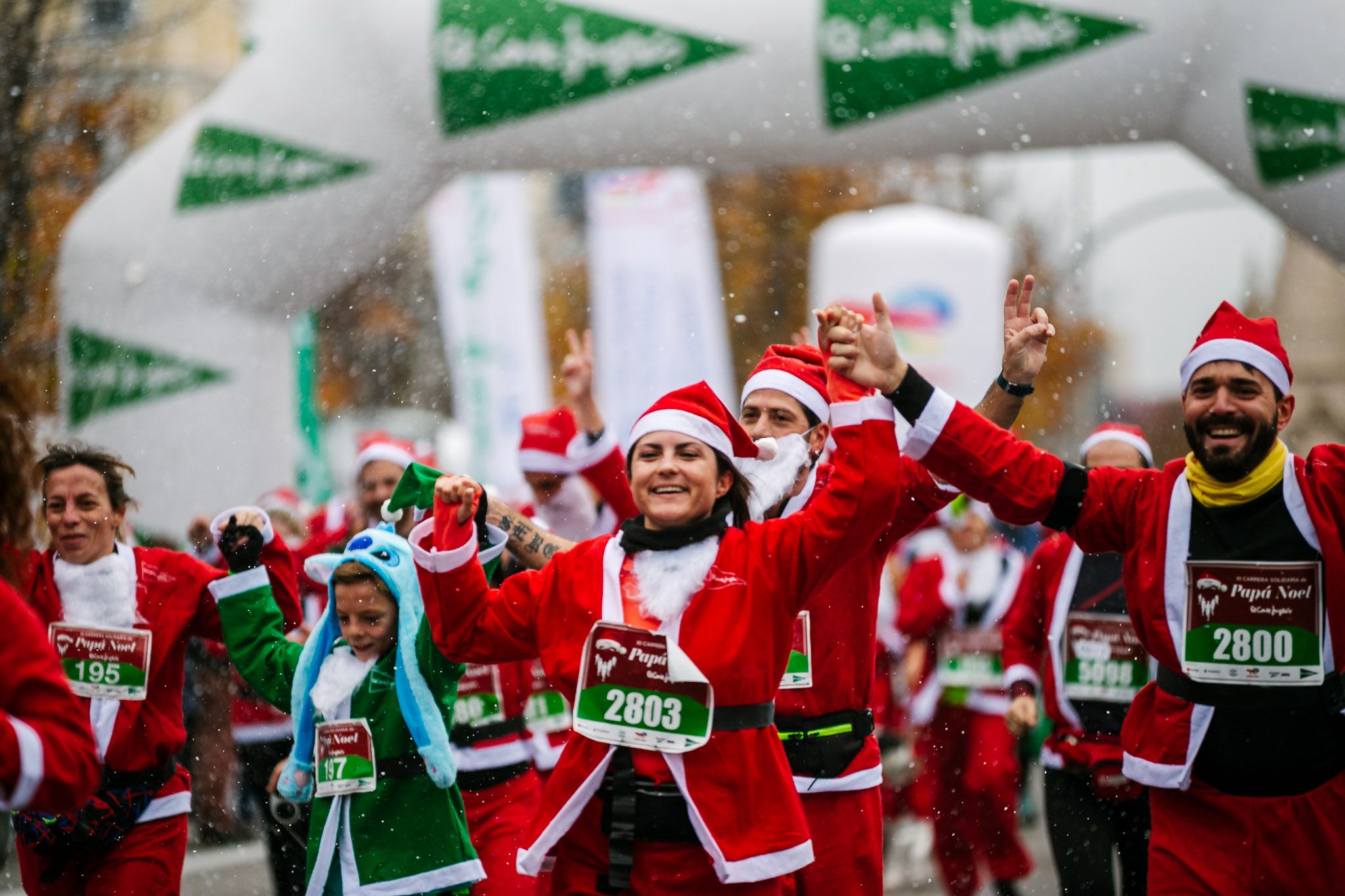 Las mejores fotos de meta de la Carrera de Papá Noel El Corte Inglés 2022