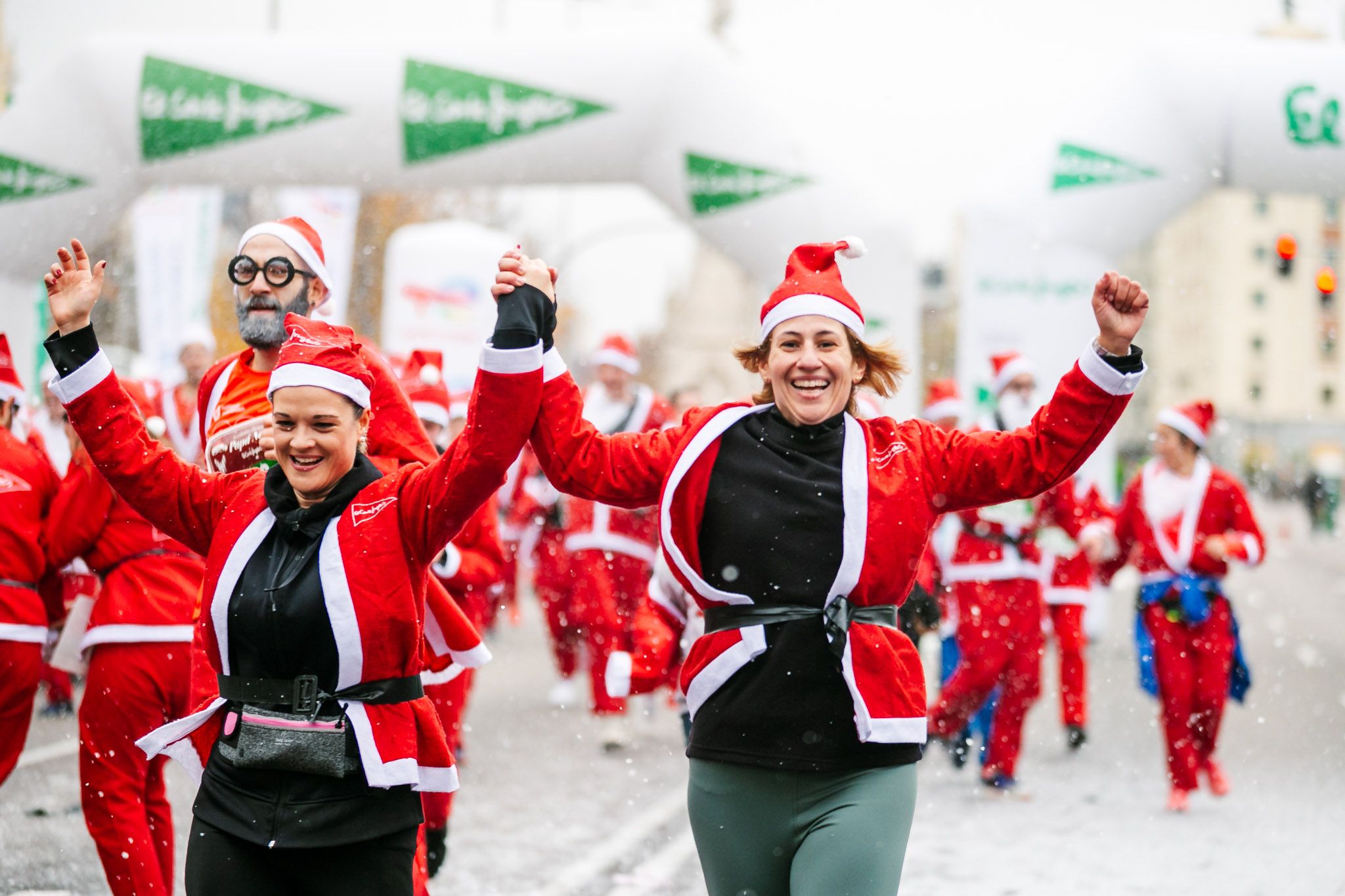 Las mejores fotos de meta de la Carrera de Papá Noel El Corte Inglés 2022