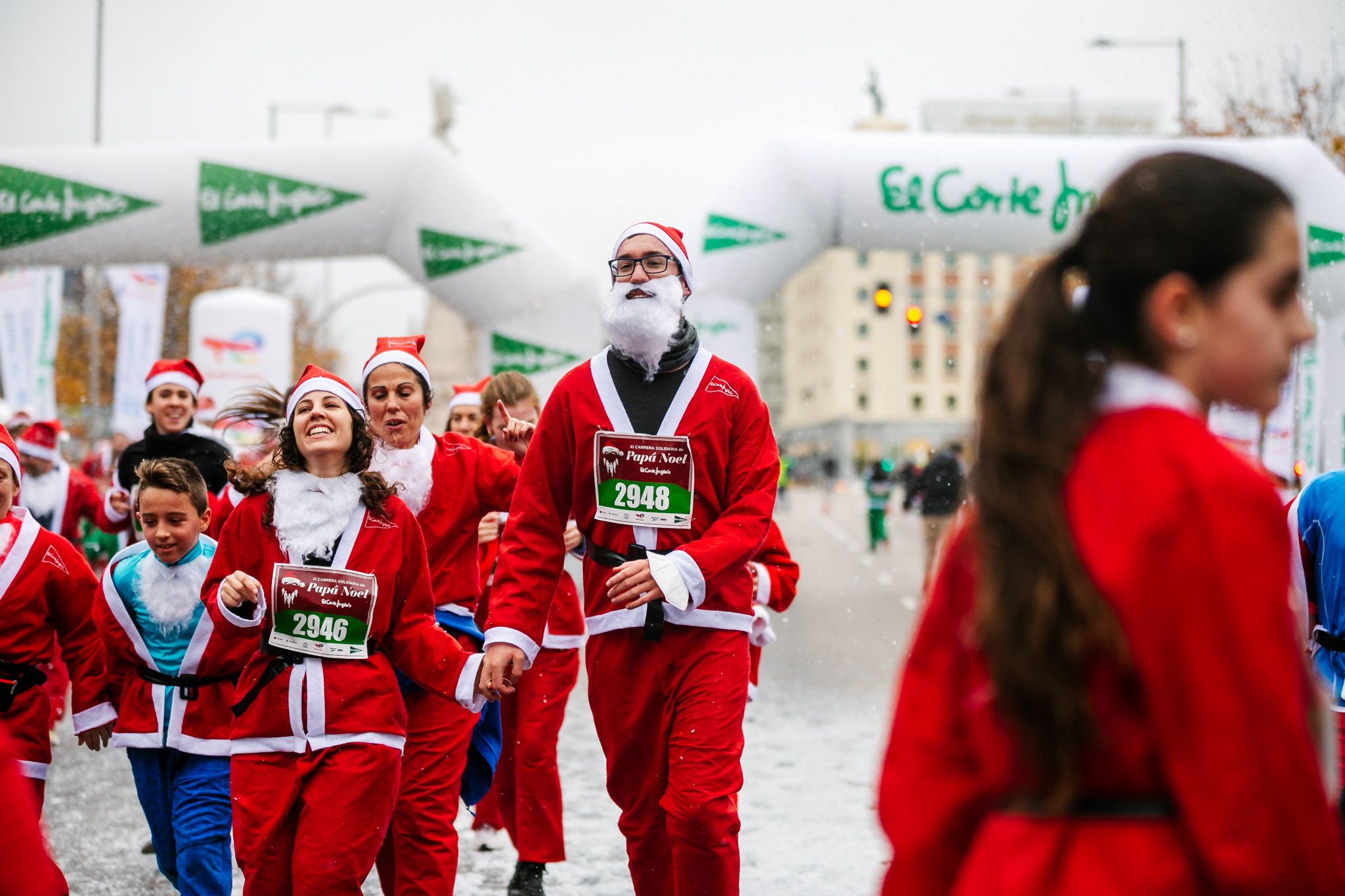 Las mejores fotos de meta de la Carrera de Papá Noel El Corte Inglés 2022