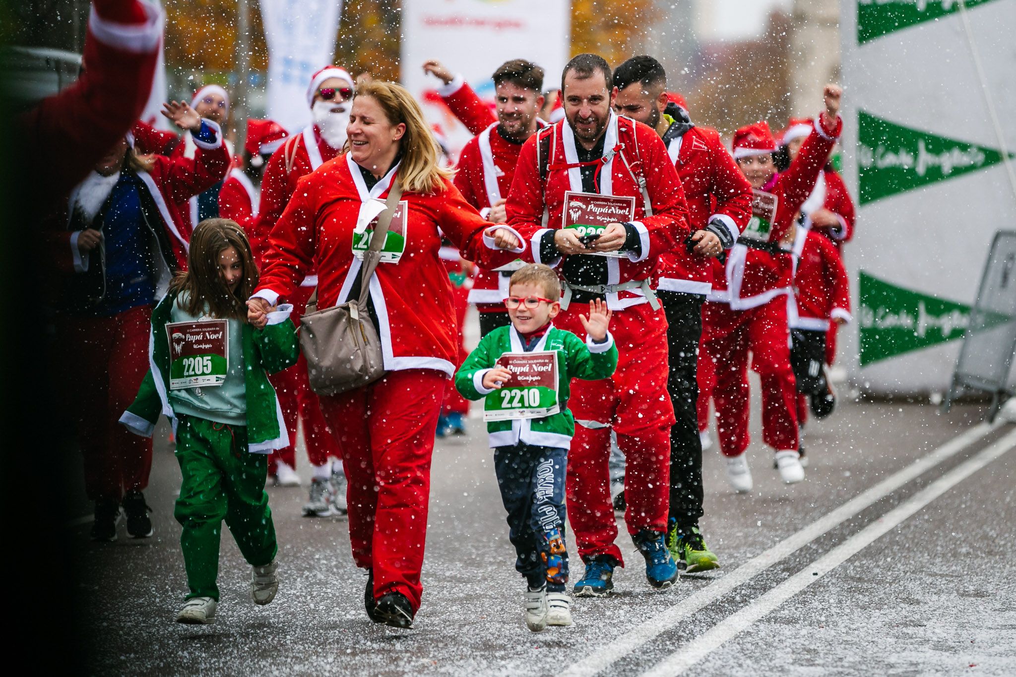Las mejores fotos de meta de la Carrera de Papá Noel El Corte Inglés 2022