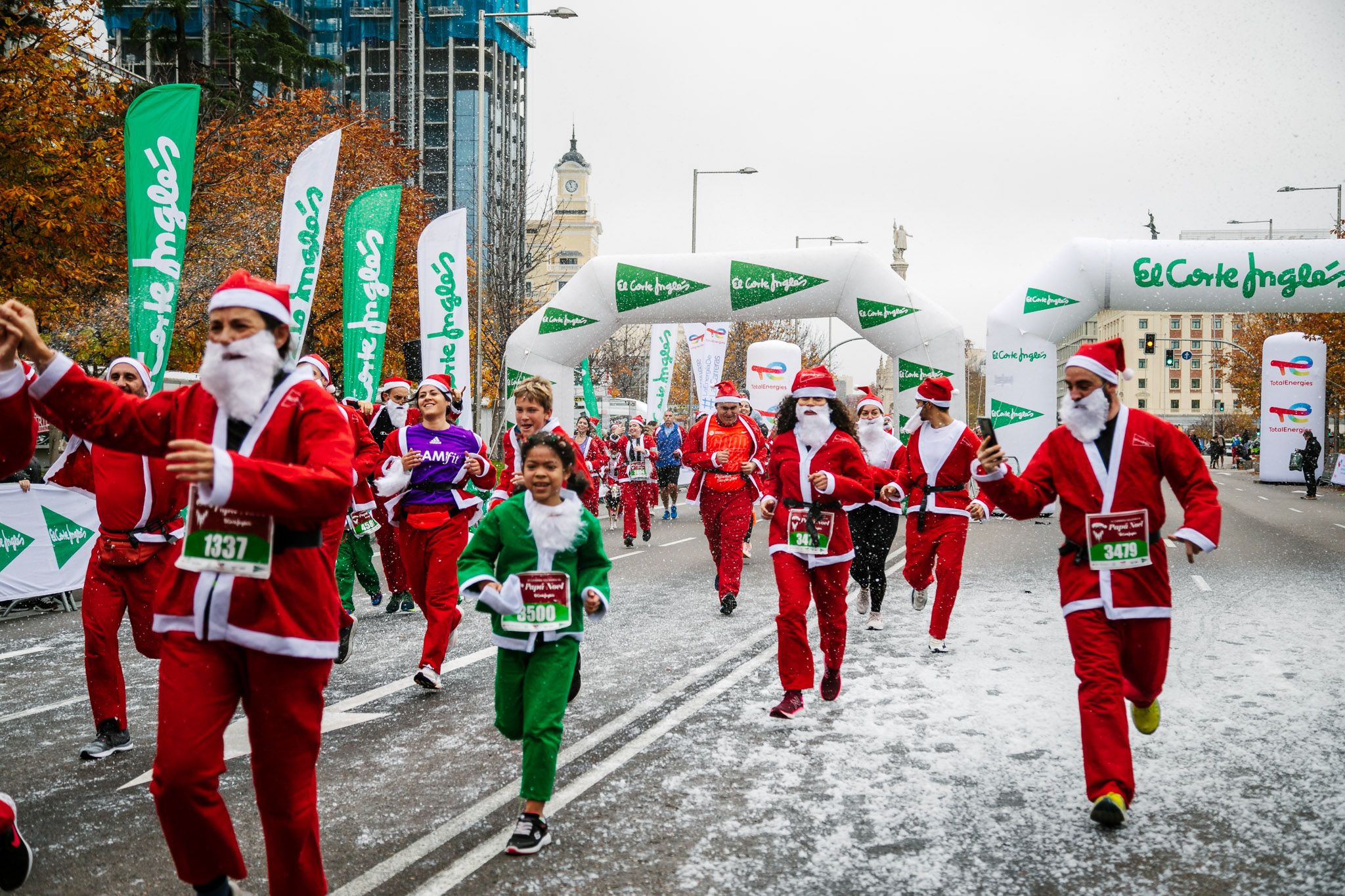 Las mejores fotos de meta de la Carrera de Papá Noel El Corte Inglés 2022