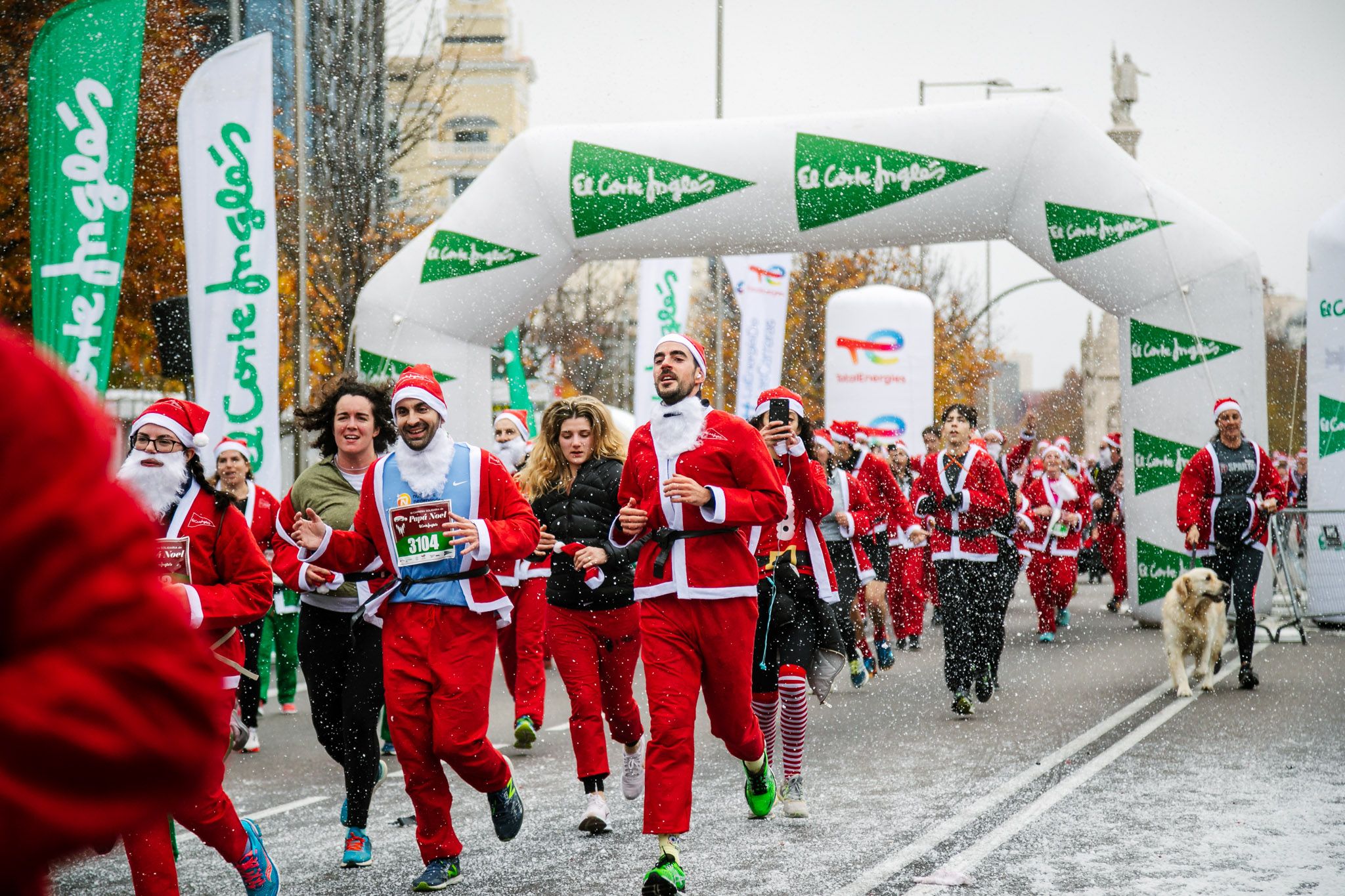 Las mejores fotos de meta de la Carrera de Papá Noel El Corte Inglés 2022