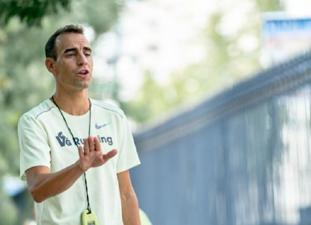 Víctor García en uno de los entrenamientos grupales en El Retiro