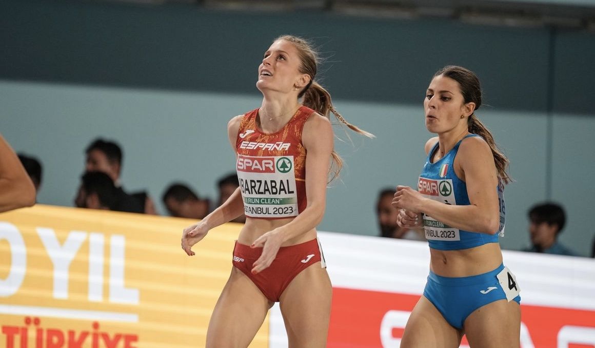 Lorea Ibarzabal tras clasificarse para las semifinales de los 800 metros en Estambul. SPORTMEDIA.