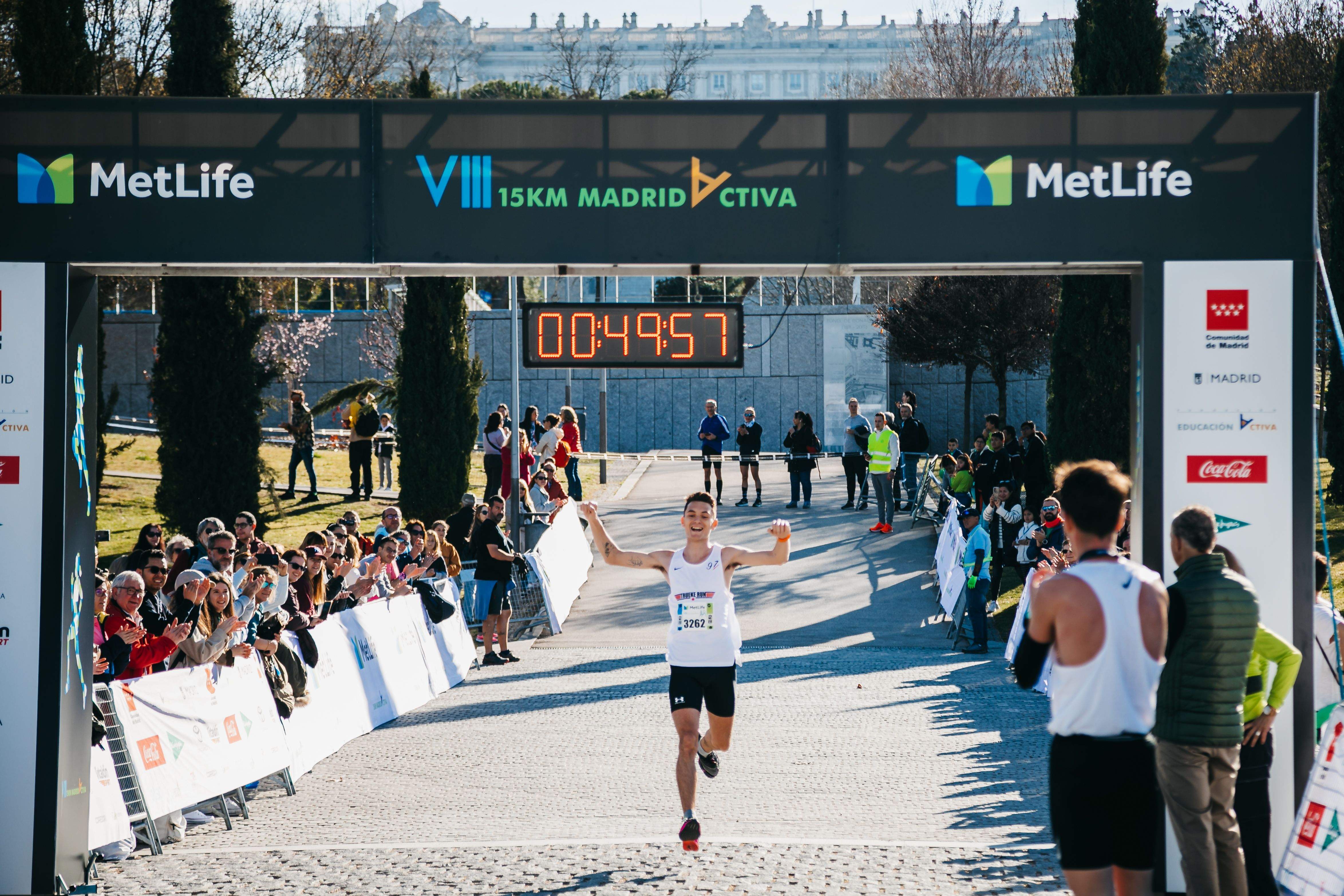 Todas las fotos del Metlife 15K Madrid Activa 2023 11