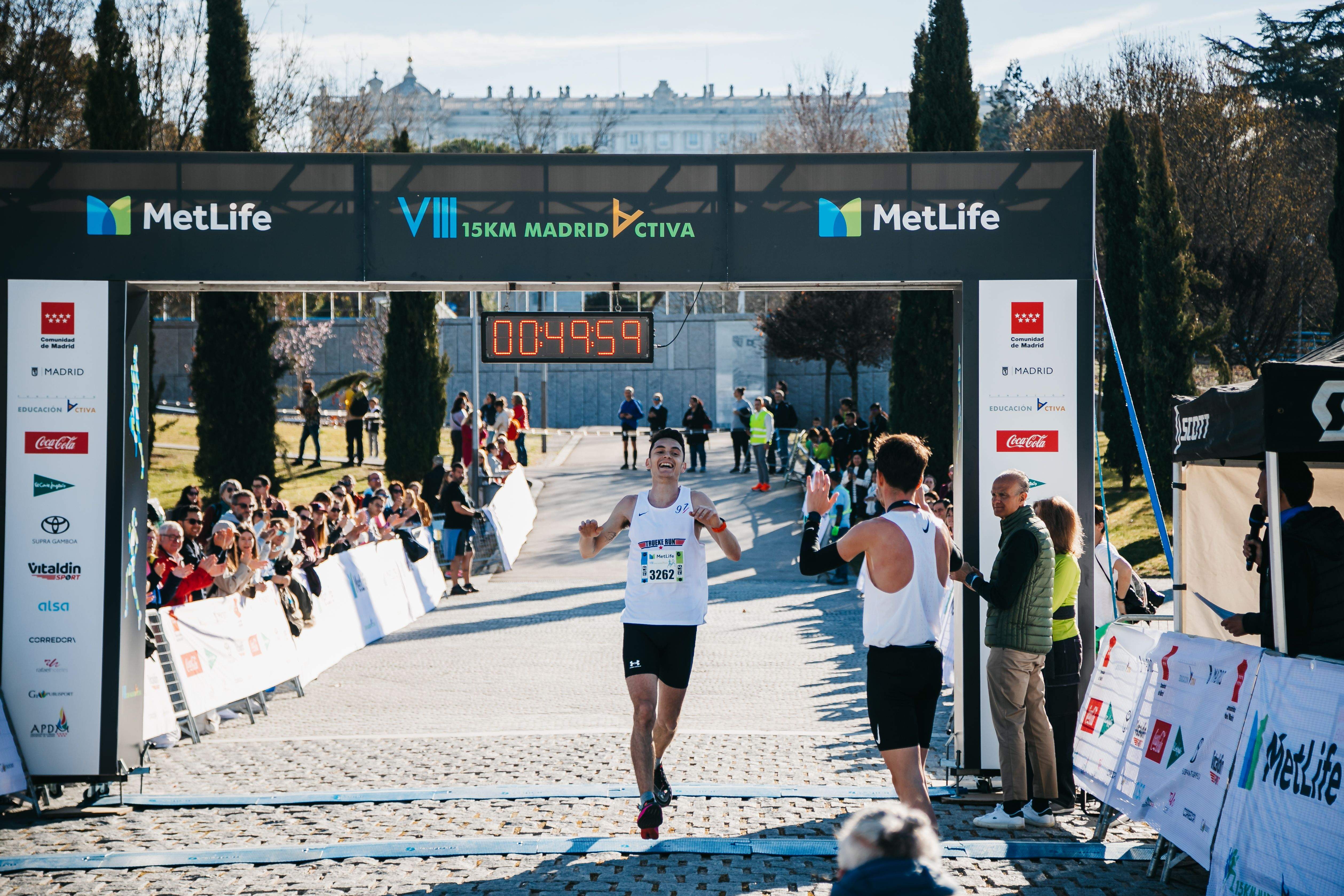 Todas las fotos del Metlife 15K Madrid Activa 2023 13