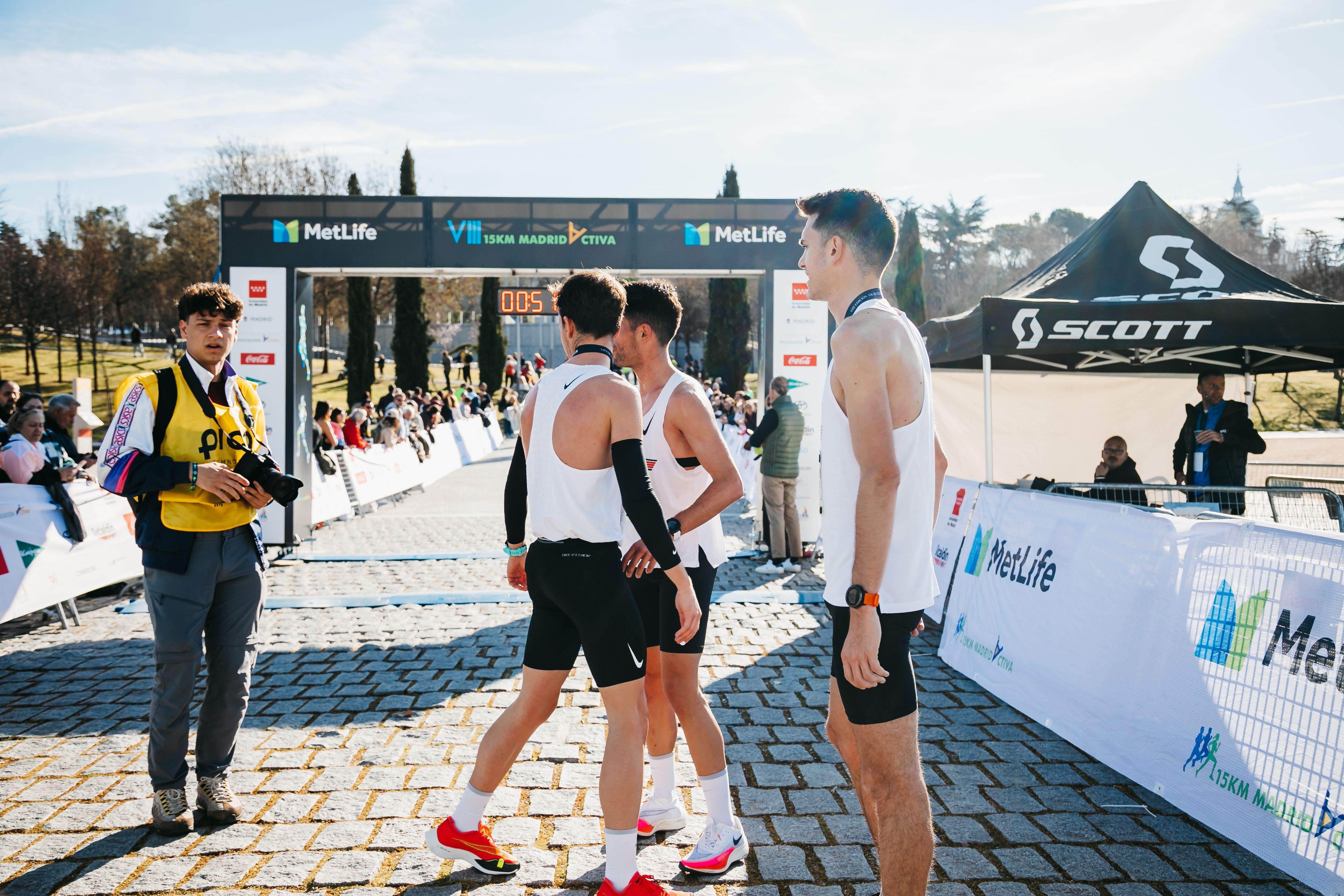 Todas las fotos del Metlife 15K Madrid Activa 2023 41